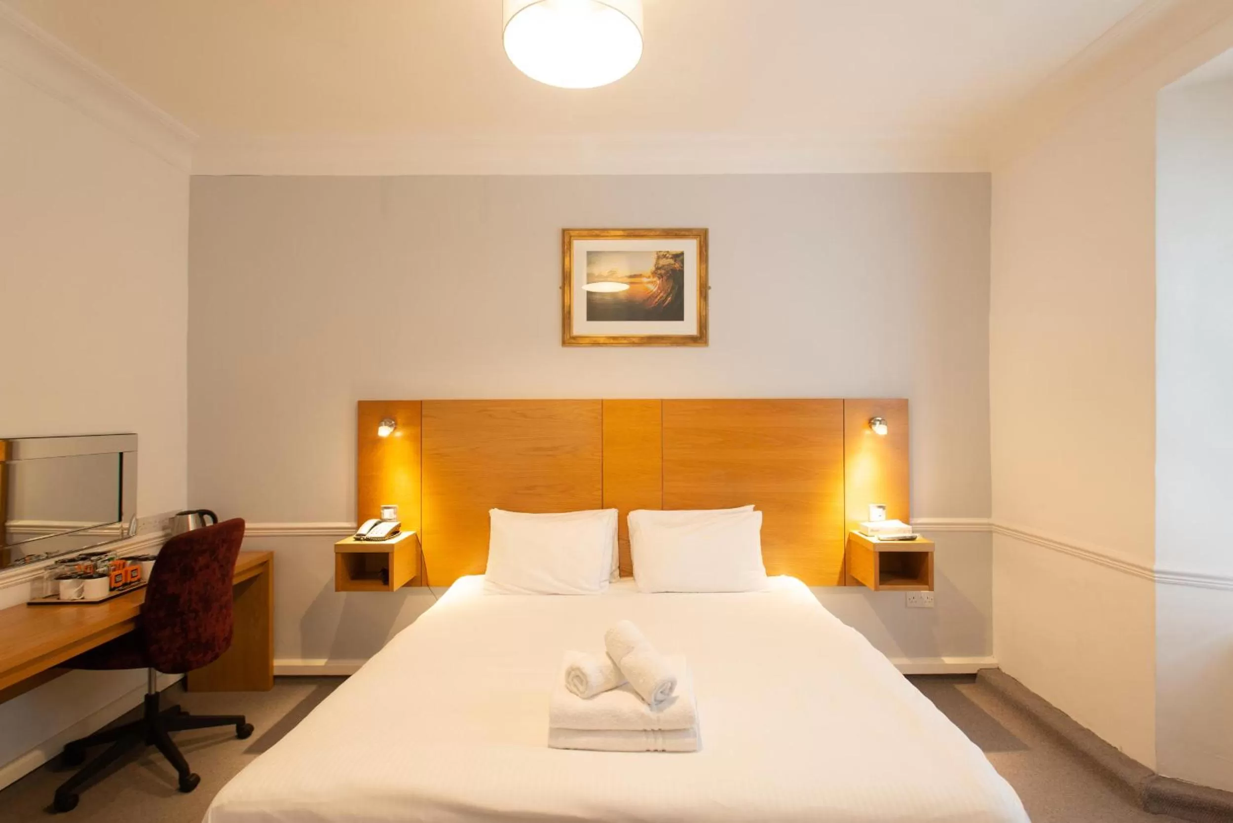 Bedroom, Bed in Tregenna Castle Resort