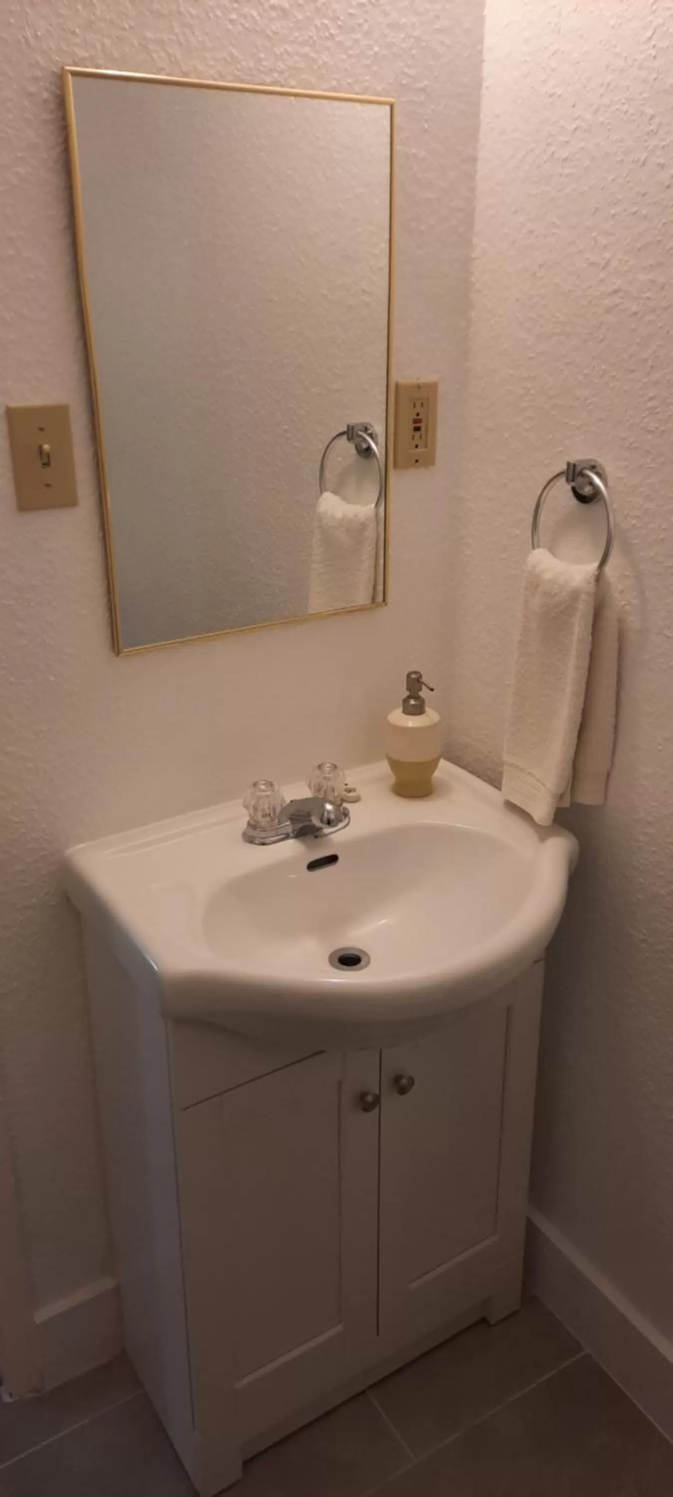 Bathroom in Edelweiss Inn Nova Scotia