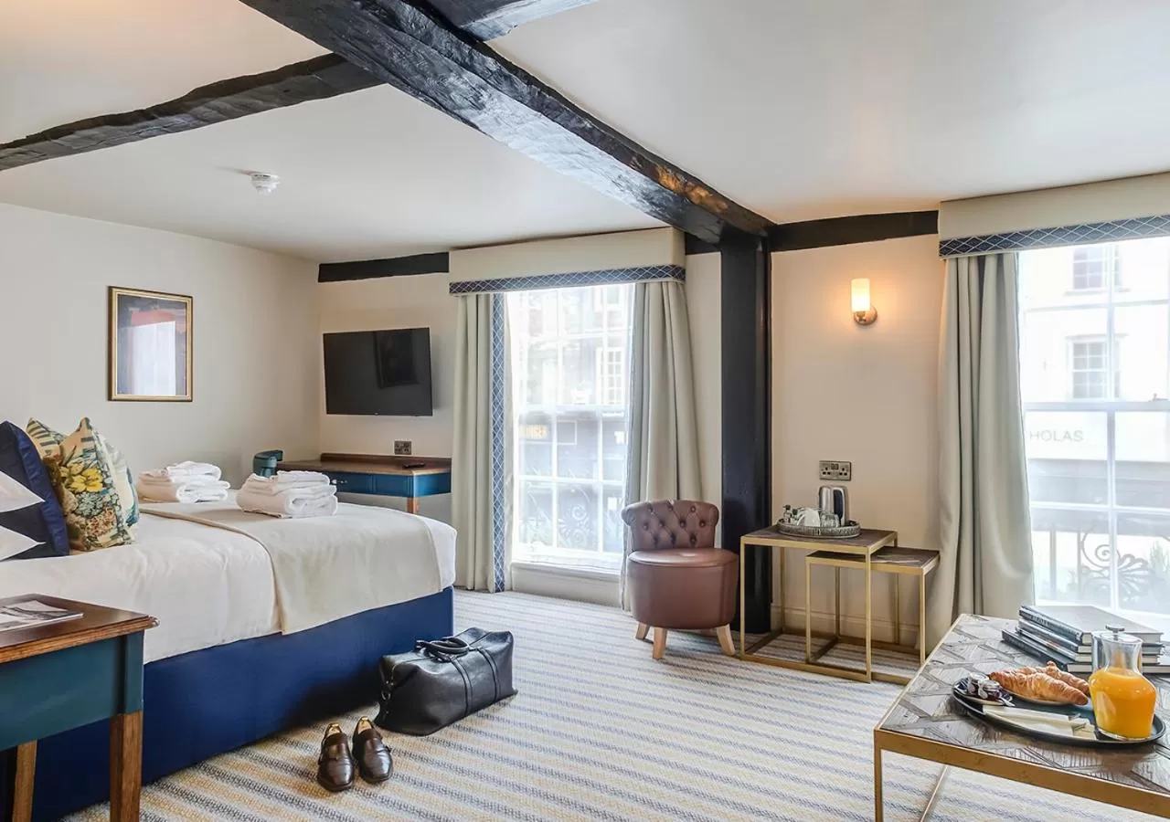 Photo of the whole room, Bed in The George Hotel Colchester