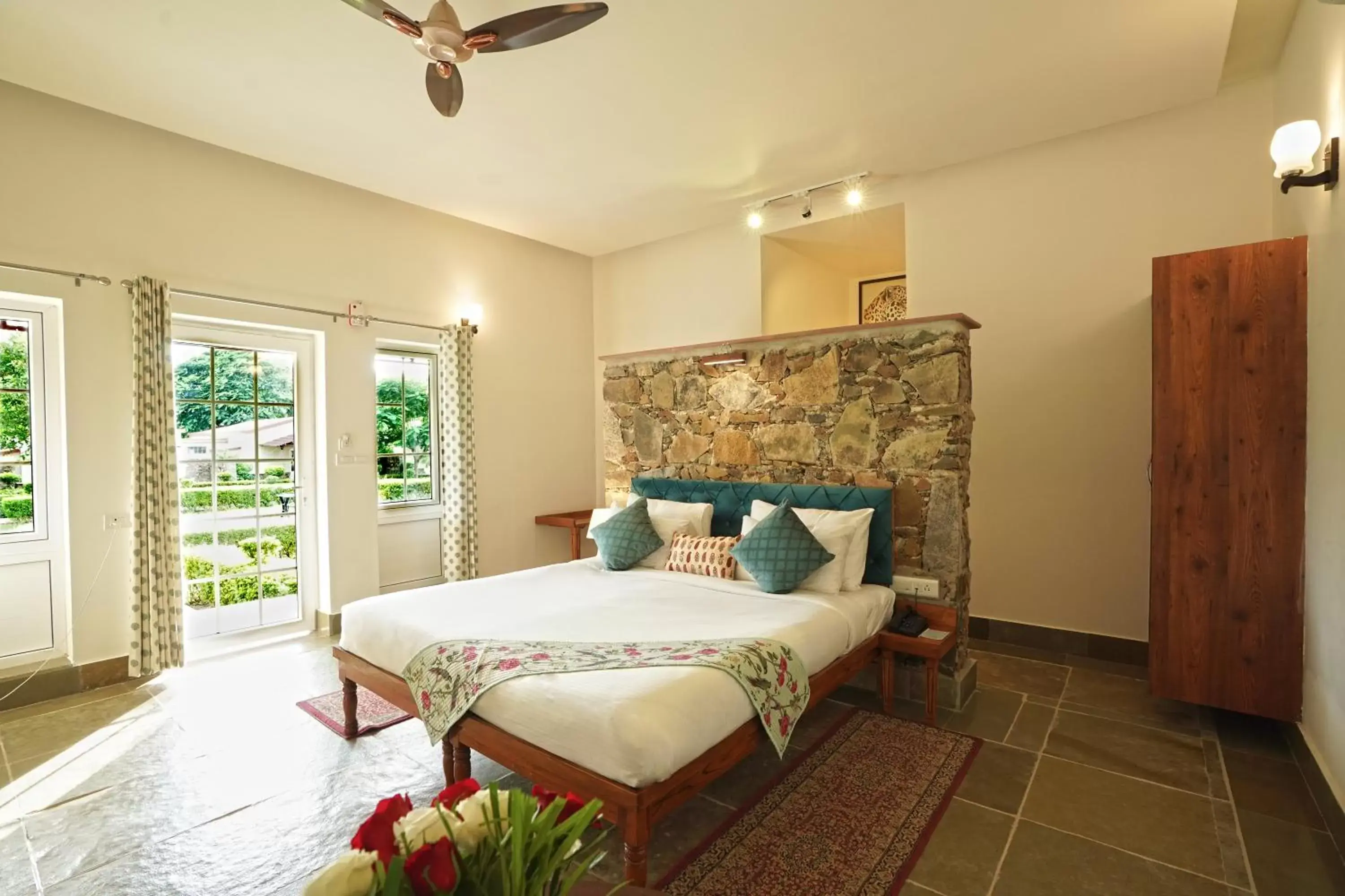 Luxury Cottage in Astroport Sariska Treetop by Eight Continents Luxury Cottage in Astroport Sariska Treetop by Eight Continents