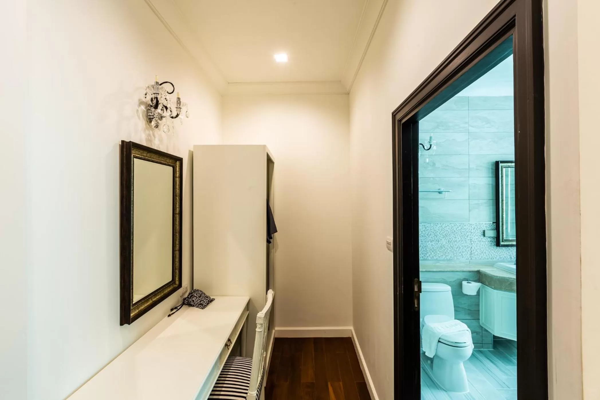 Photo of the whole room in Merchant Villa- SHA Extra Plus