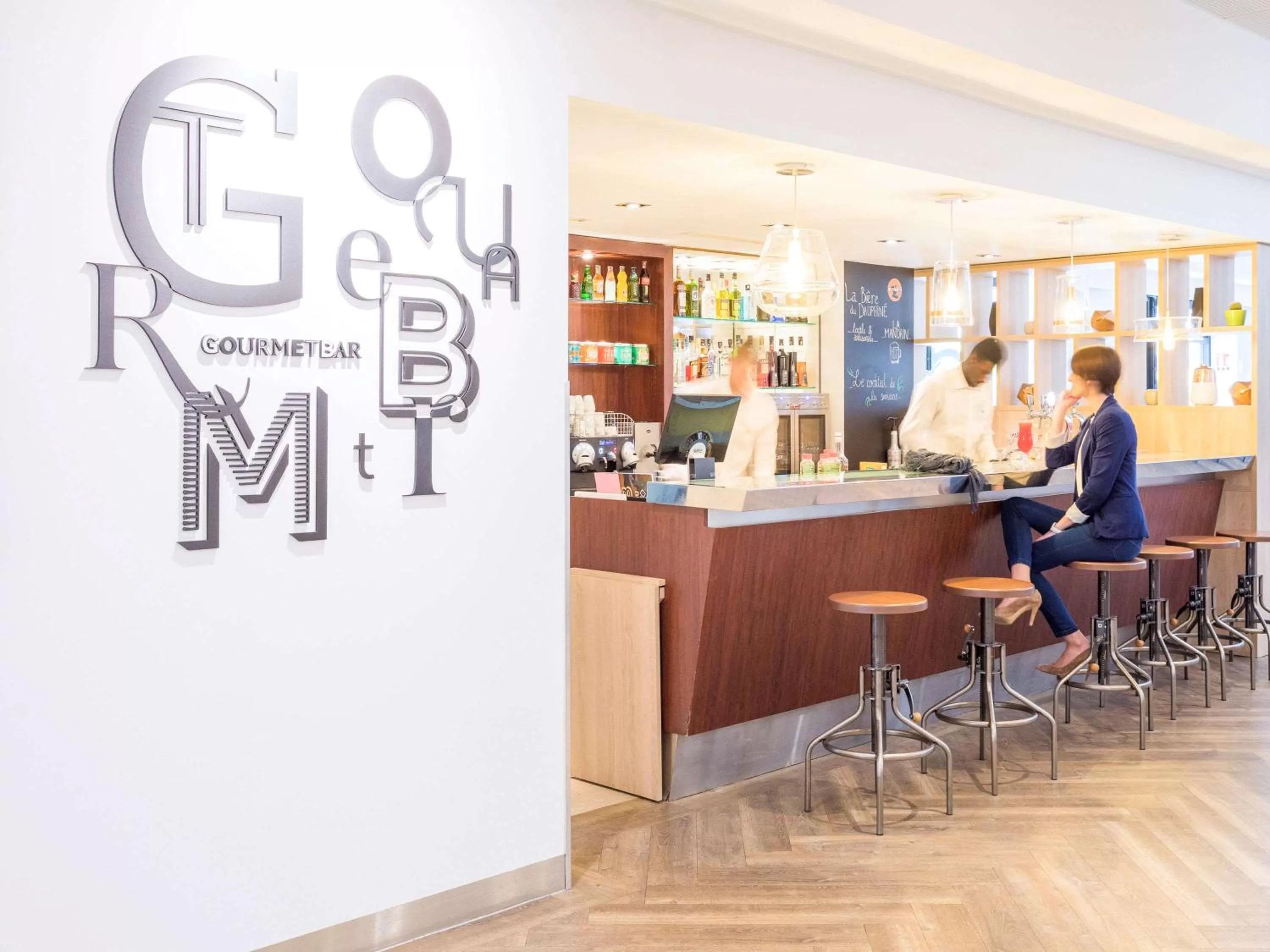 Restaurant/places to eat in Novotel Grenoble Centre