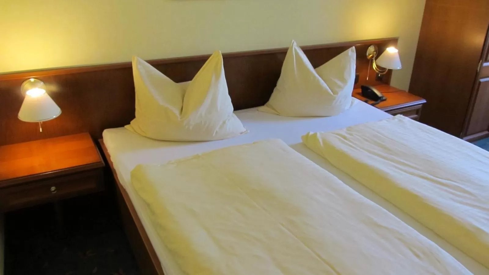 Photo of the whole room, Bed in Brandiser Parkhotel