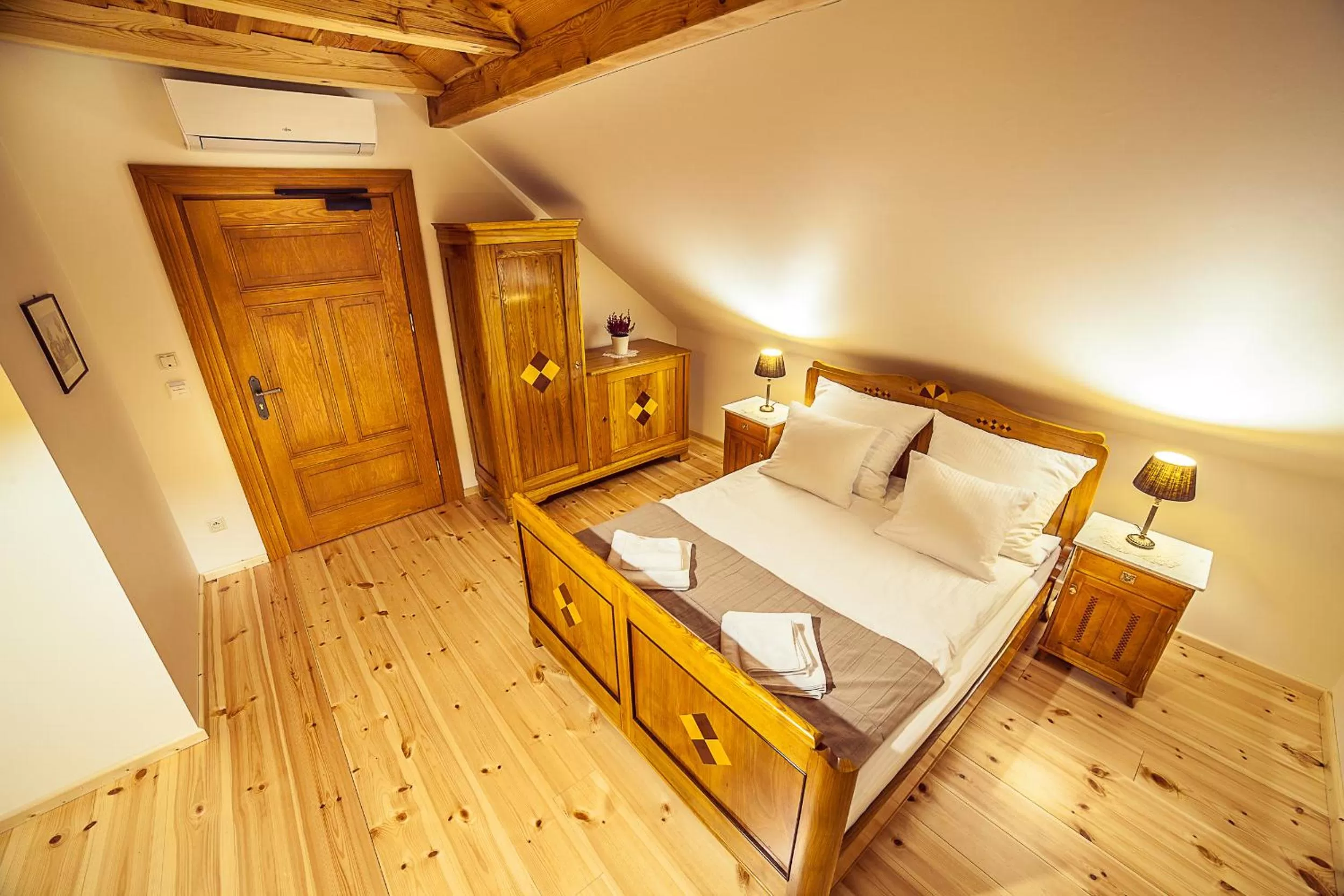 Photo of the whole room, Bed in Pensjonat Dom Zegarmistrza