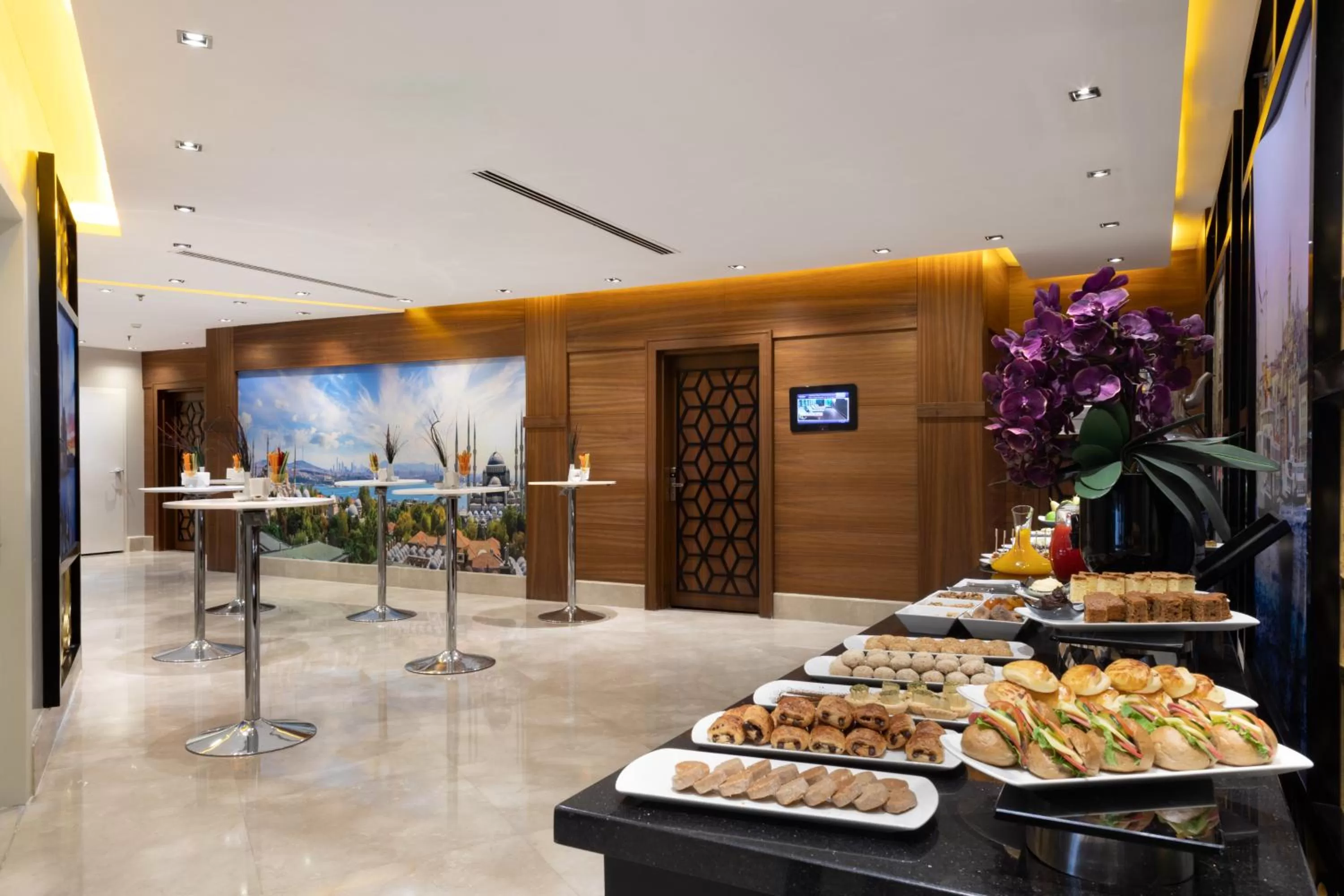 Meeting/conference room in Mercure Istanbul Bomonti