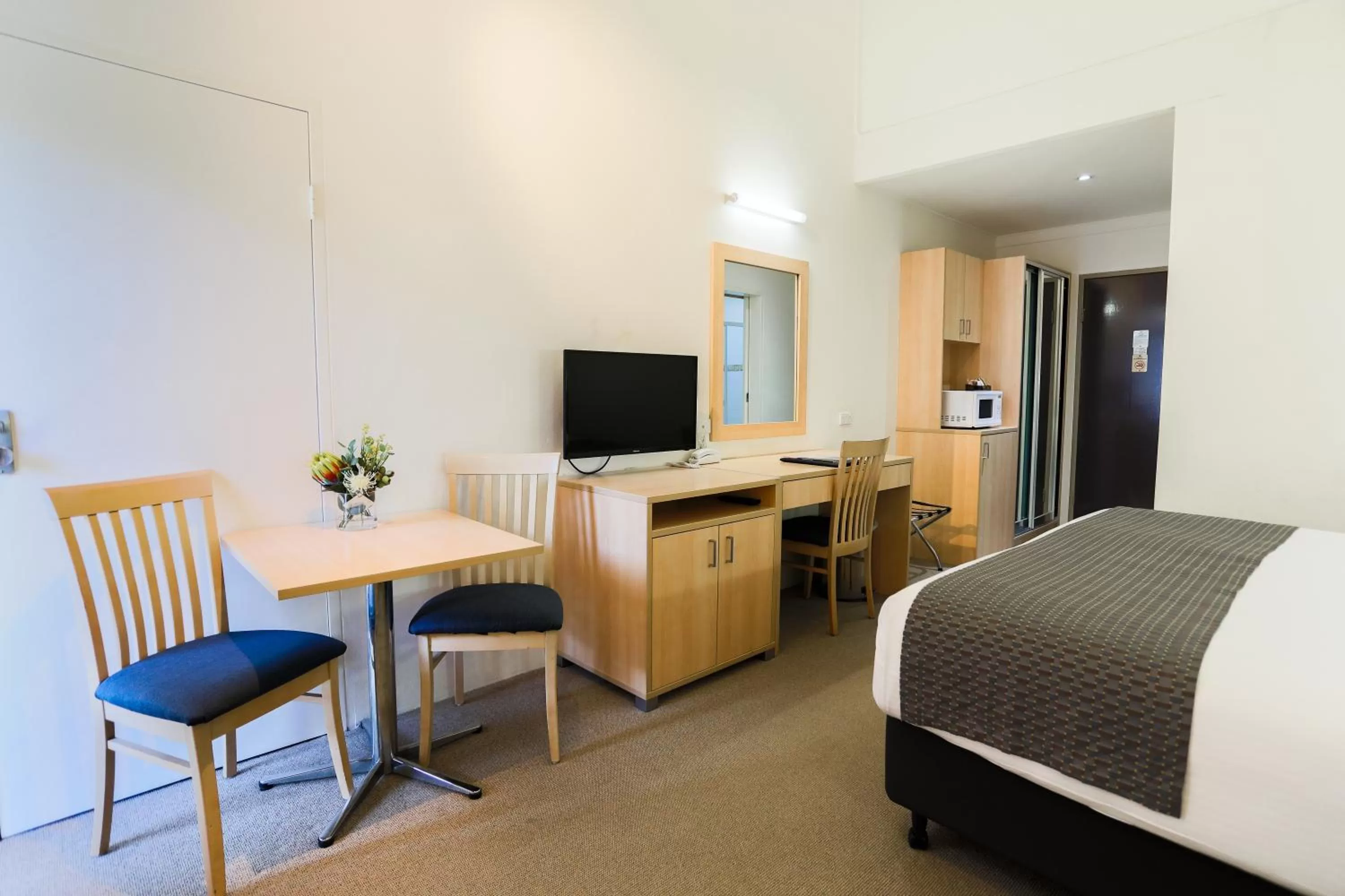 Photo of the whole room, Bed in Parkhaven