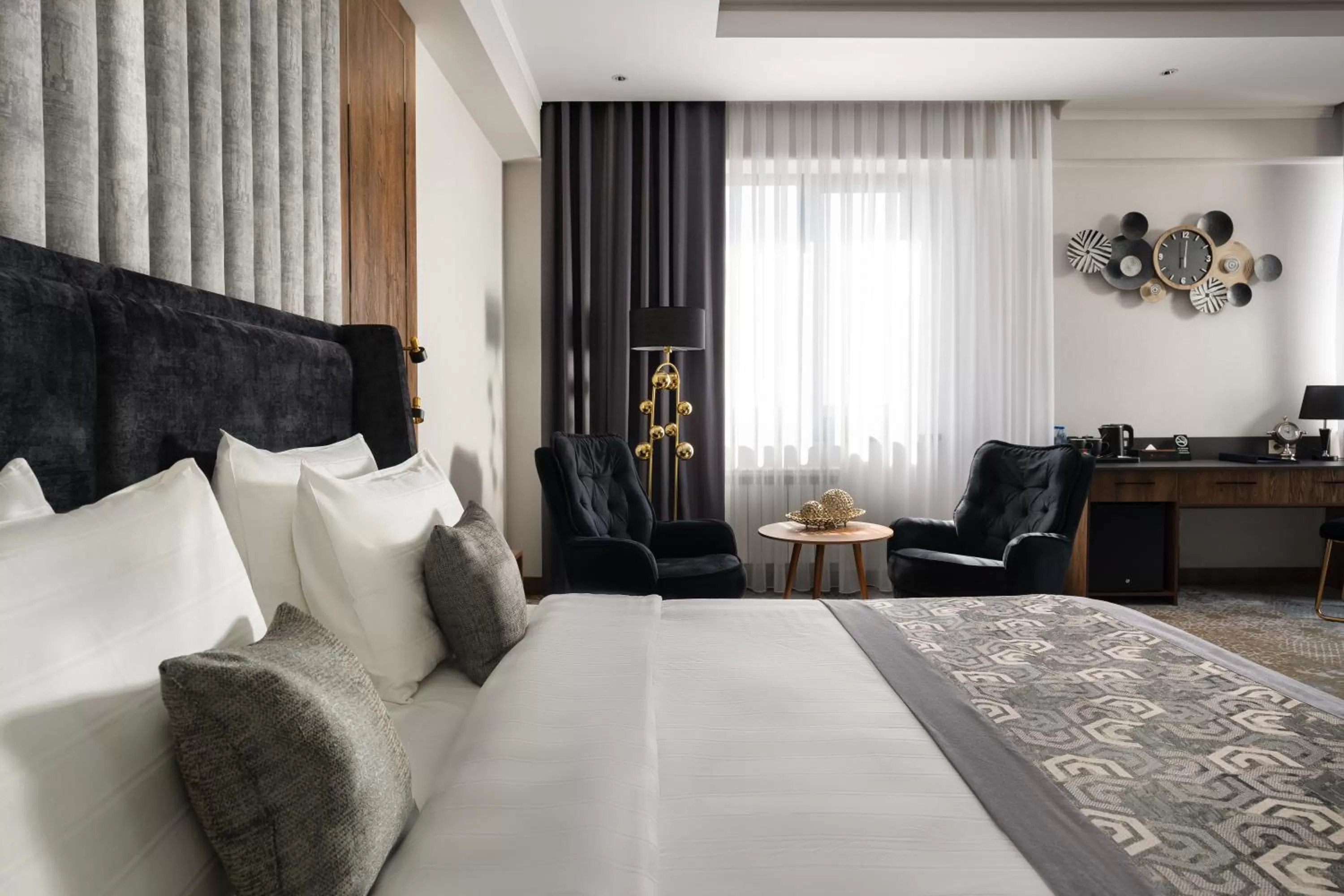 Bed in Shamsan Airport Hotel