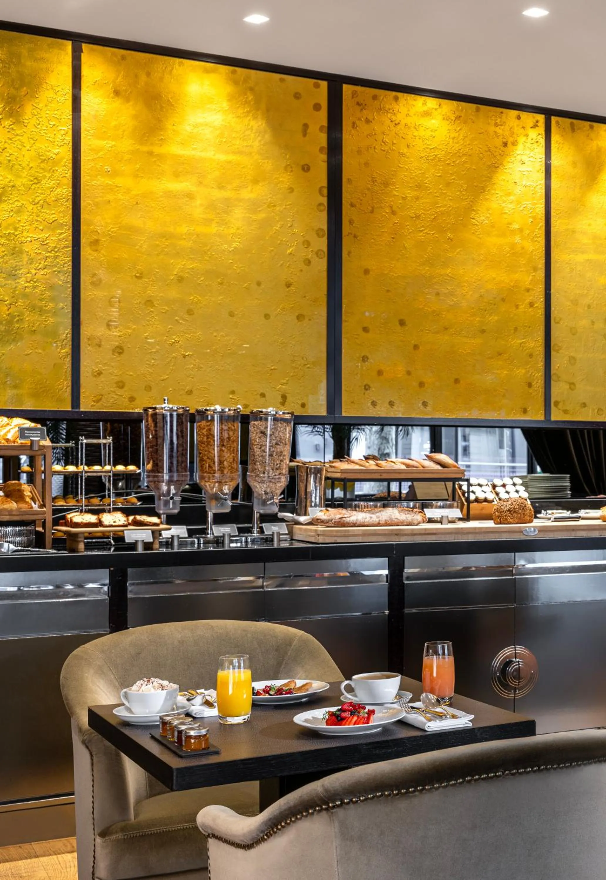 Restaurant/places to eat in Hyatt Paris Madeleine