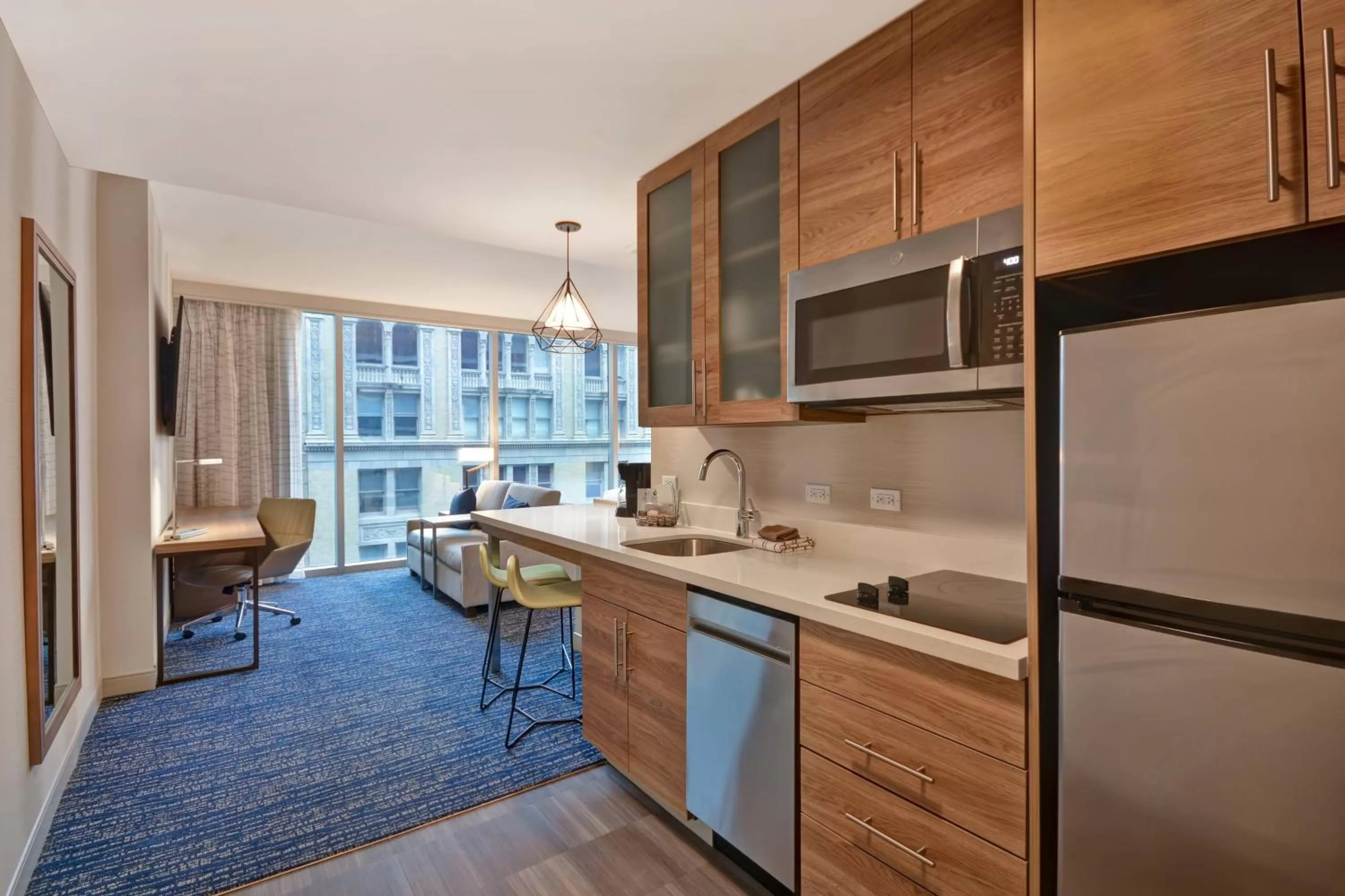 Kitchen or kitchenette in Residence Inn by Marriott New Orleans French Quarter Area/Cen B