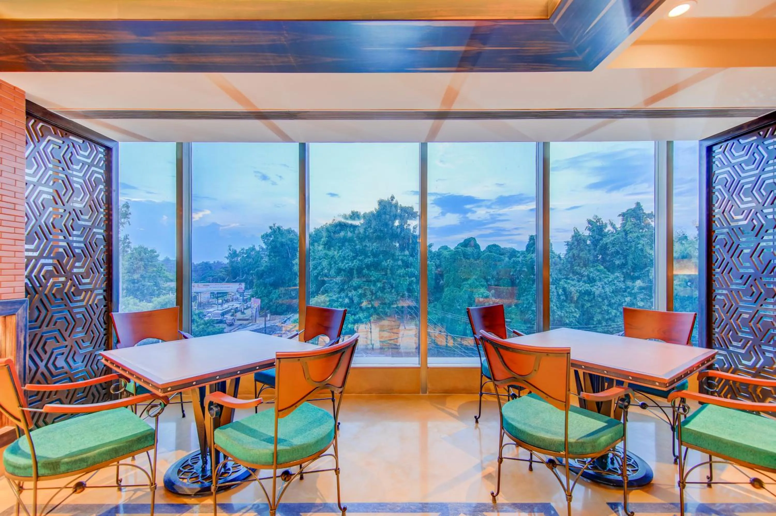 Restaurant/places to eat in Radisson Blu Gorakhpur