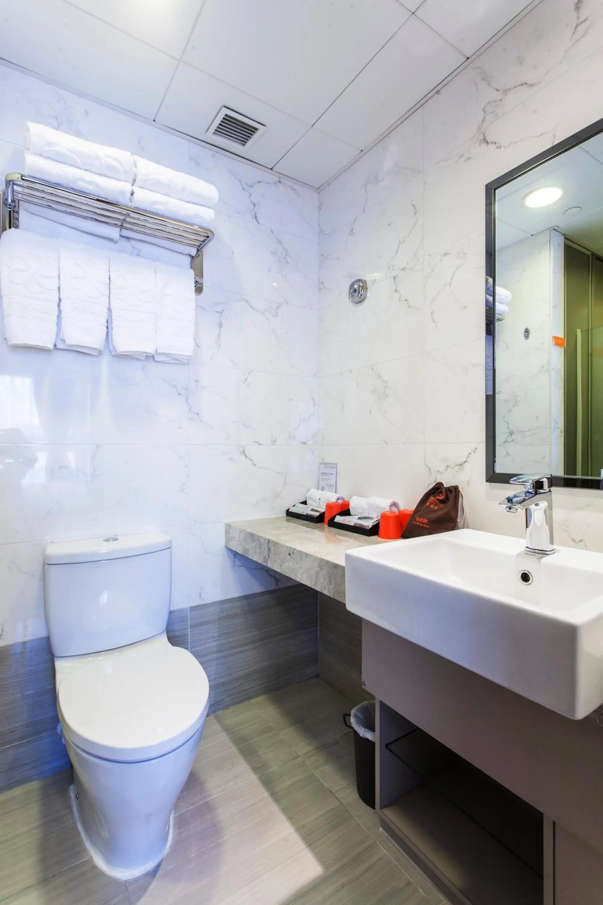 Bathroom in Le Prabelle Hotel