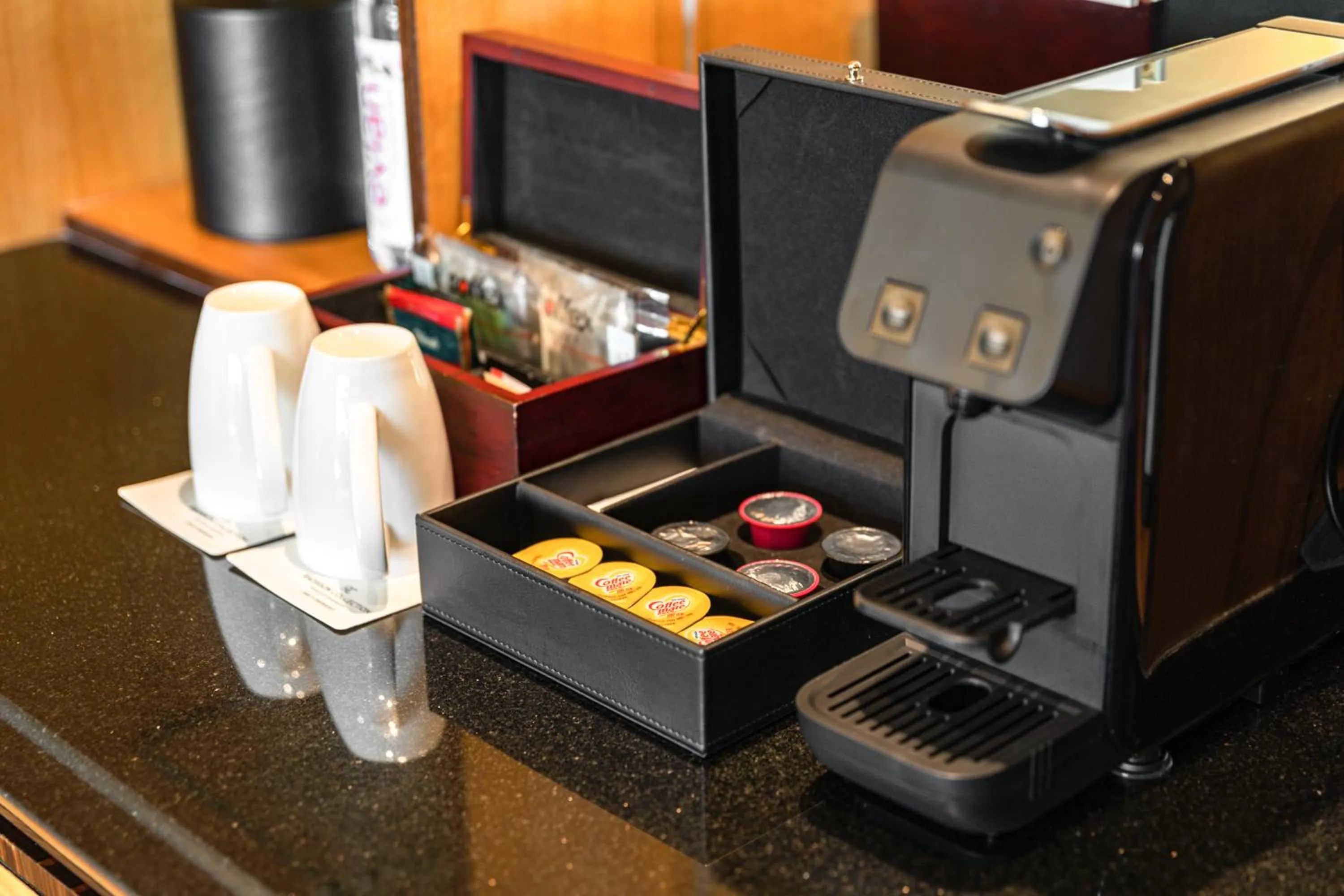 Food and drinks in Radisson Collection Hotel, Yangtze Shanghai