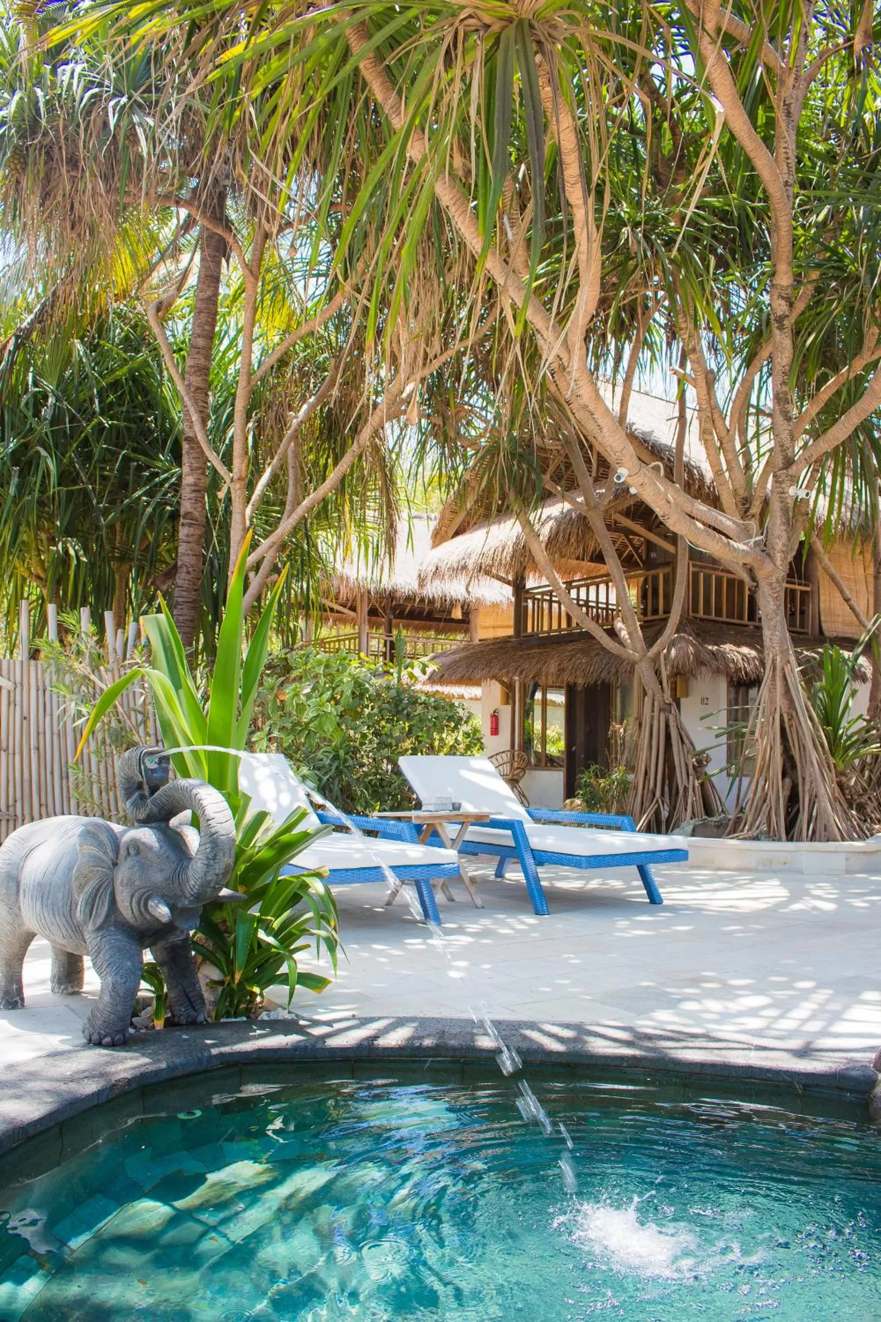 Swimming pool in Sunrise Resort