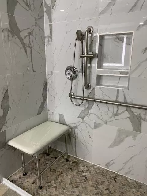 Bathroom in Americas Express Inn Rocky Mount