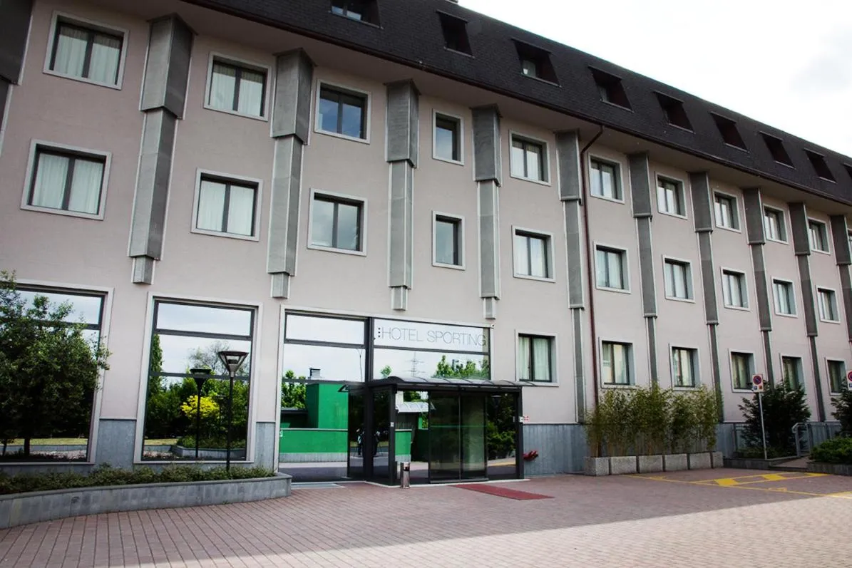 Property building in Hotel Sporting Cologno