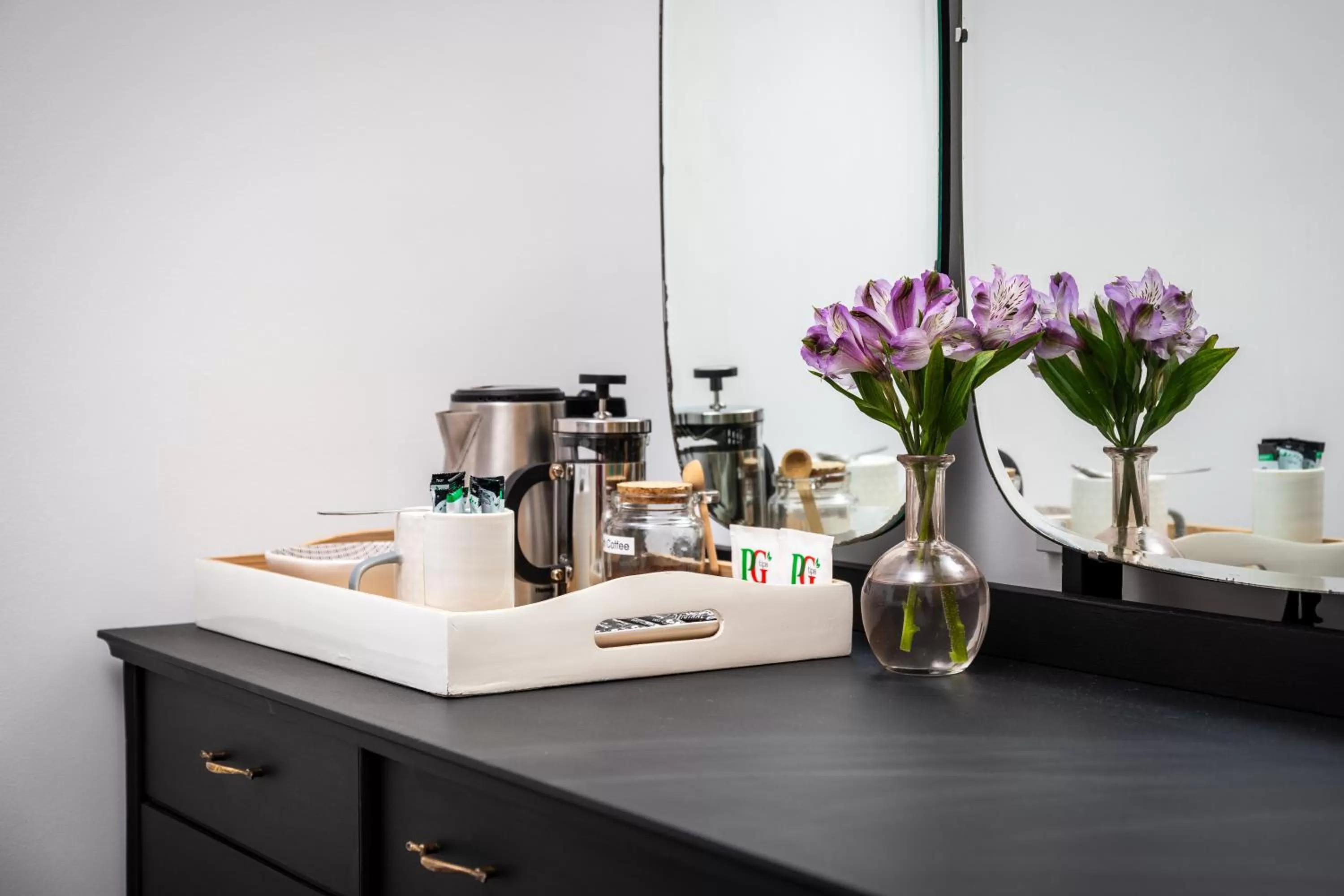 Coffee/tea facilities in Penwyth House