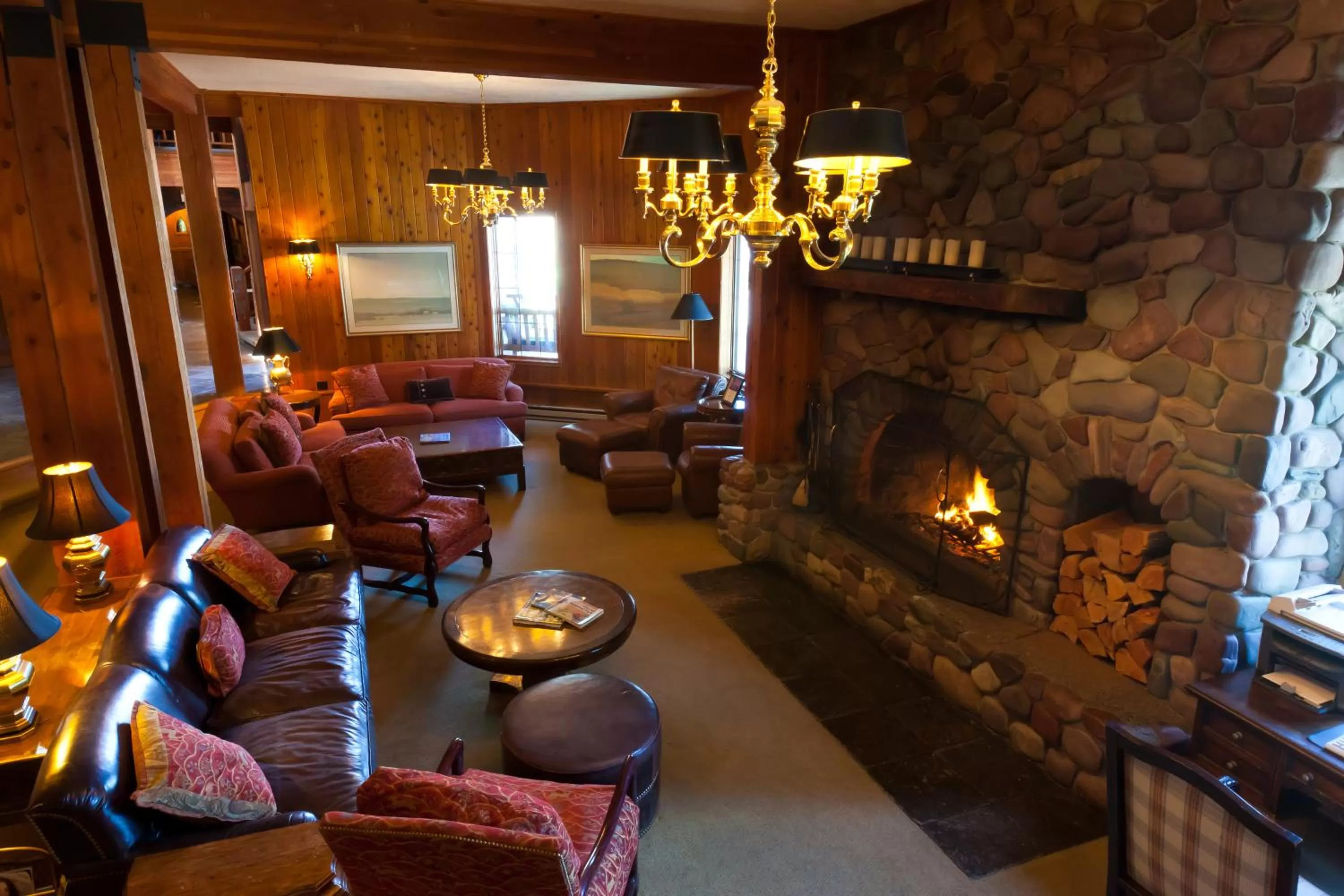 Lobby or reception in Kandahar Lodge at Whitefish Mountain Resort