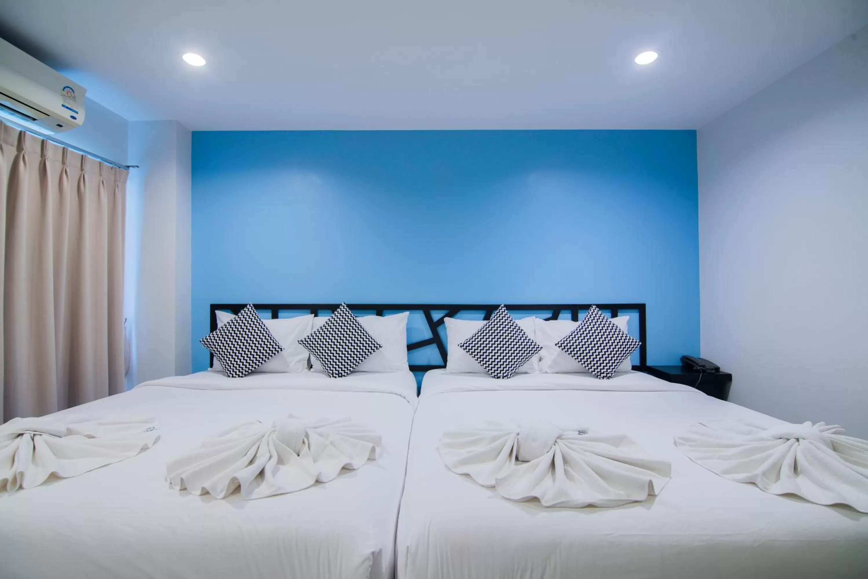 Family Double Room - Mountain View in Sleep Whale Hotel