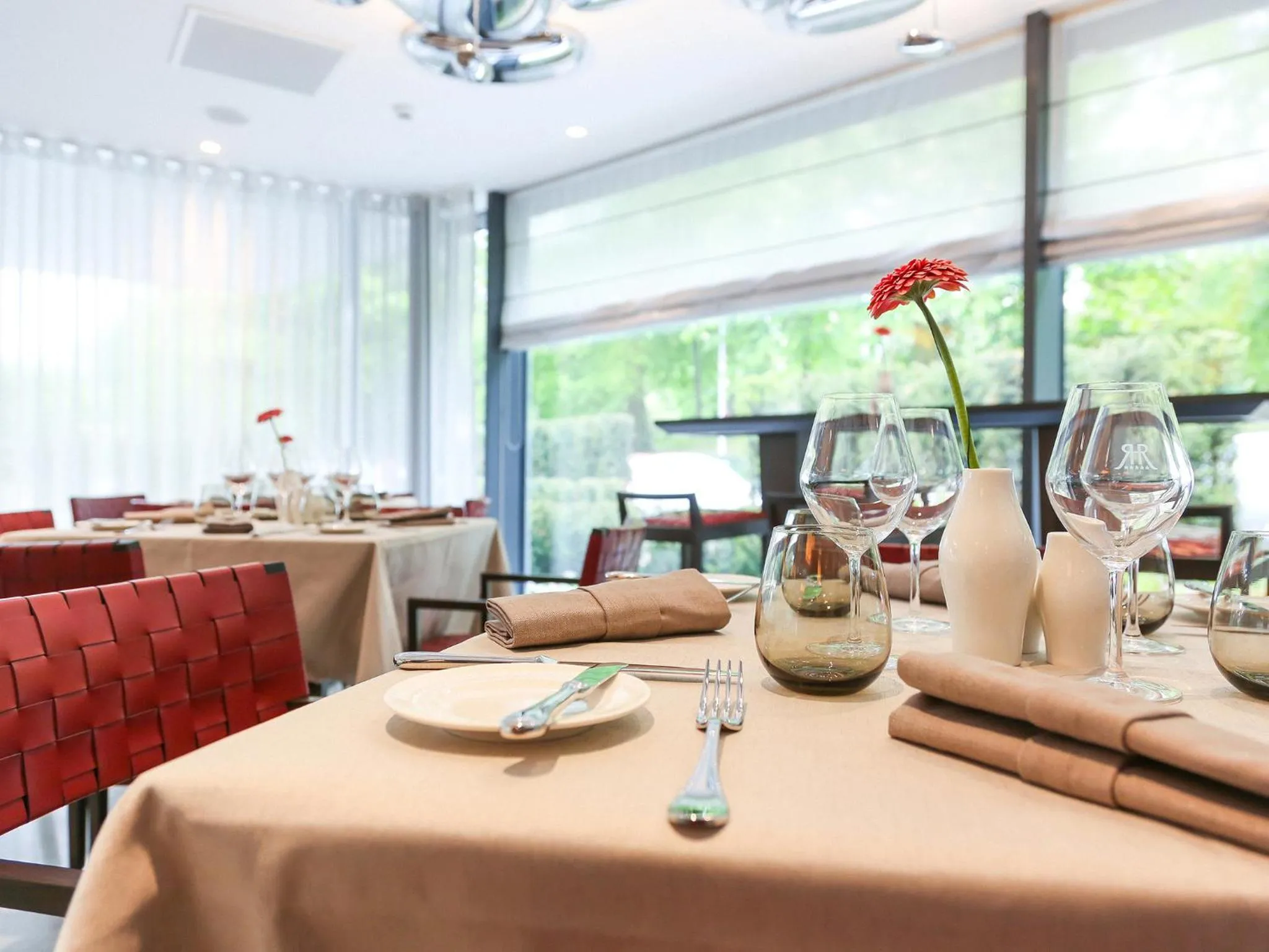 Restaurant/places to eat in Le Royal Hotels & Resorts Luxembourg