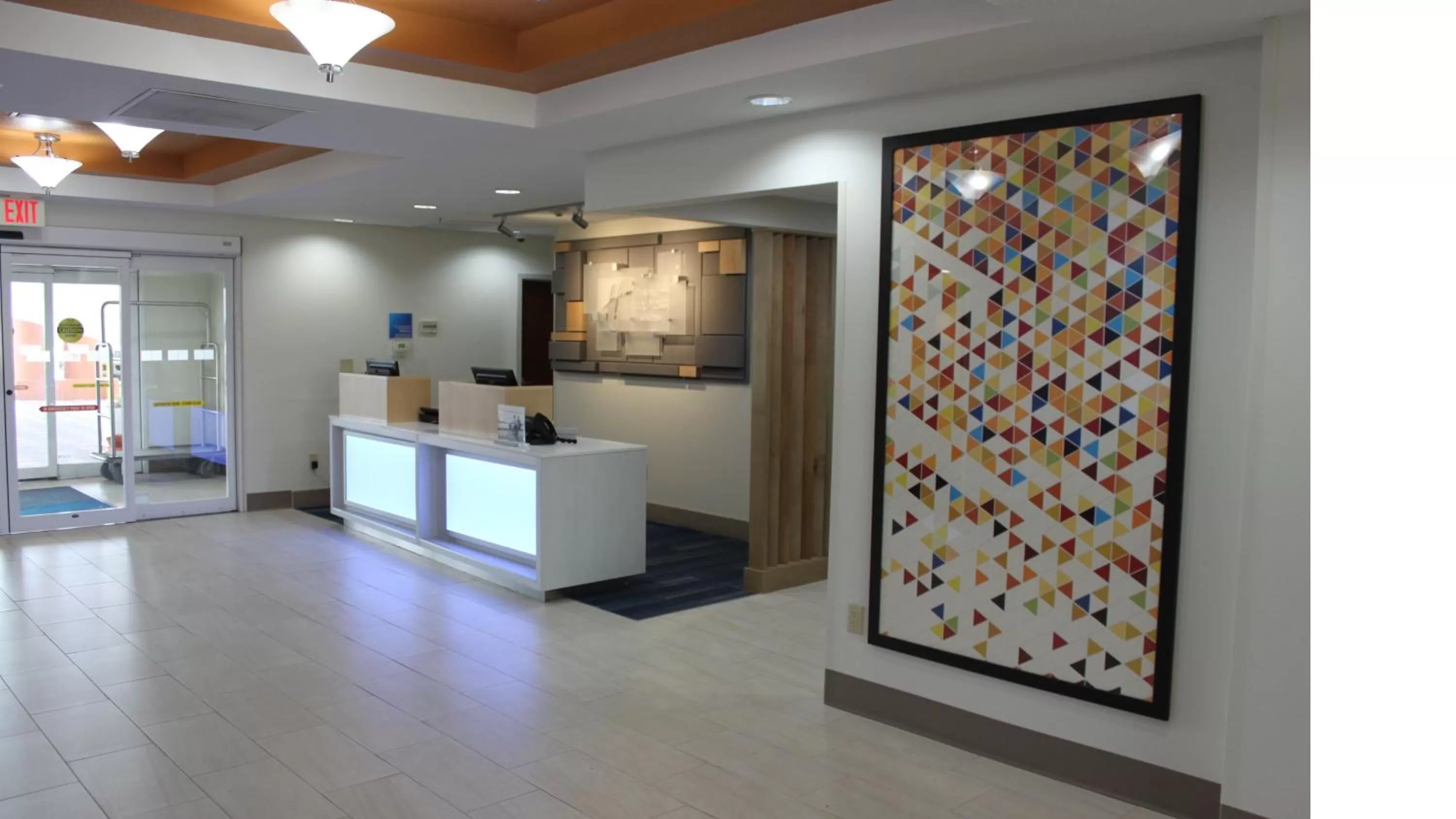 Lobby or reception in Holiday Inn Express Orlando - South Davenport by IHG