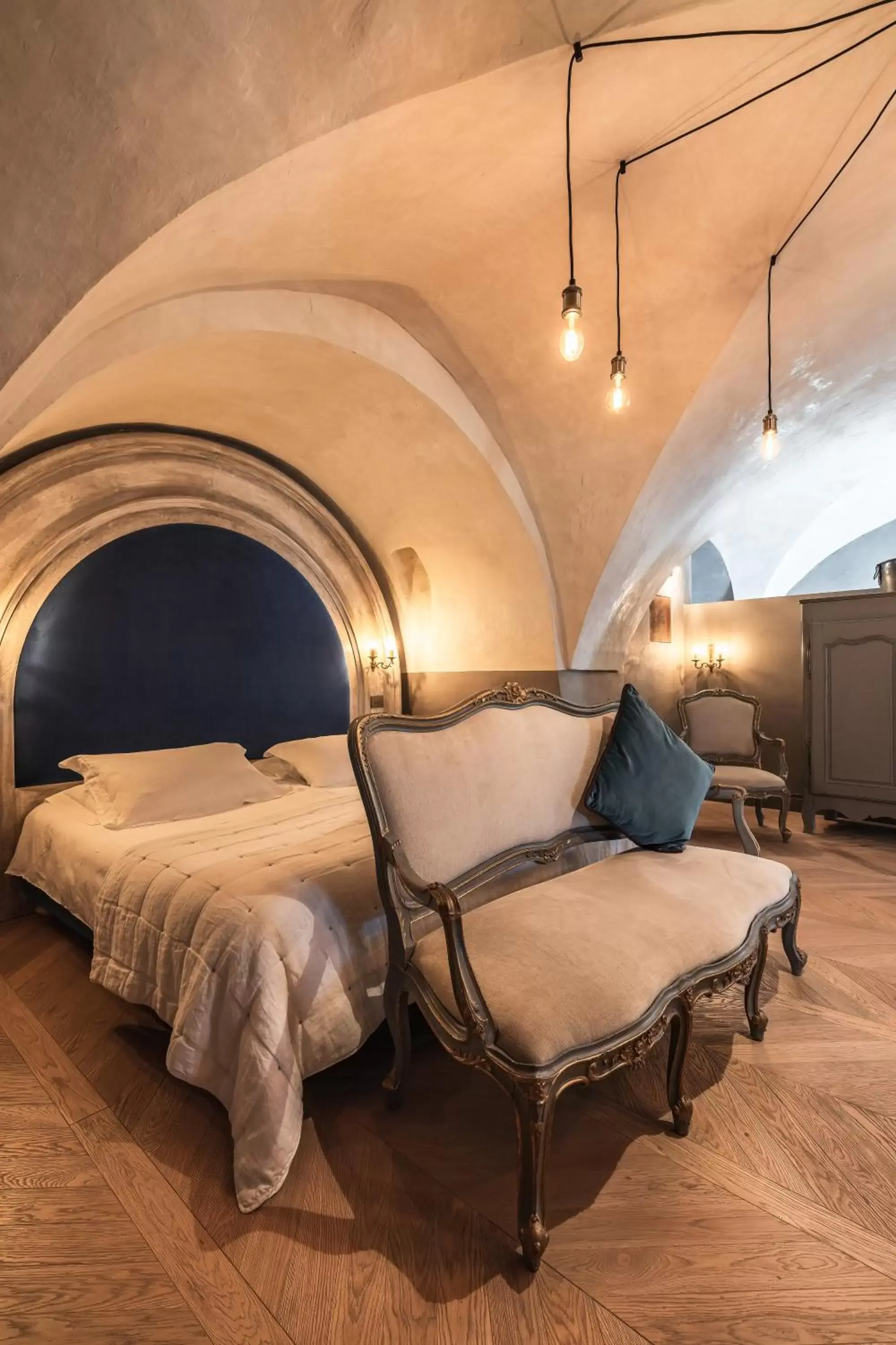 Deluxe Suite in Paragon 700 Boutique Hotel & SPA Deluxe Suite in Paragon 700 Boutique Hotel & SPA