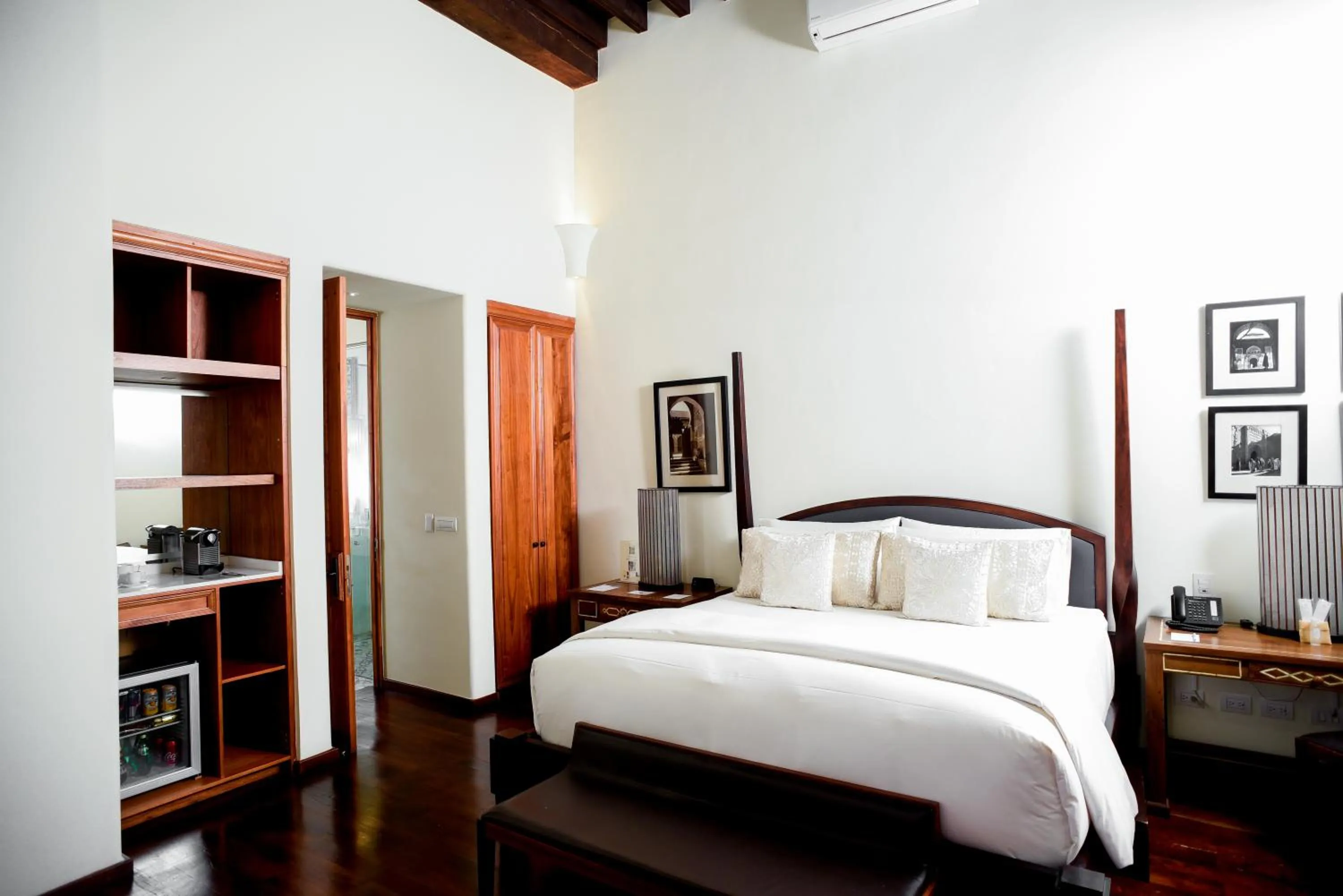 Bed in Hotel Casa Blanca 7