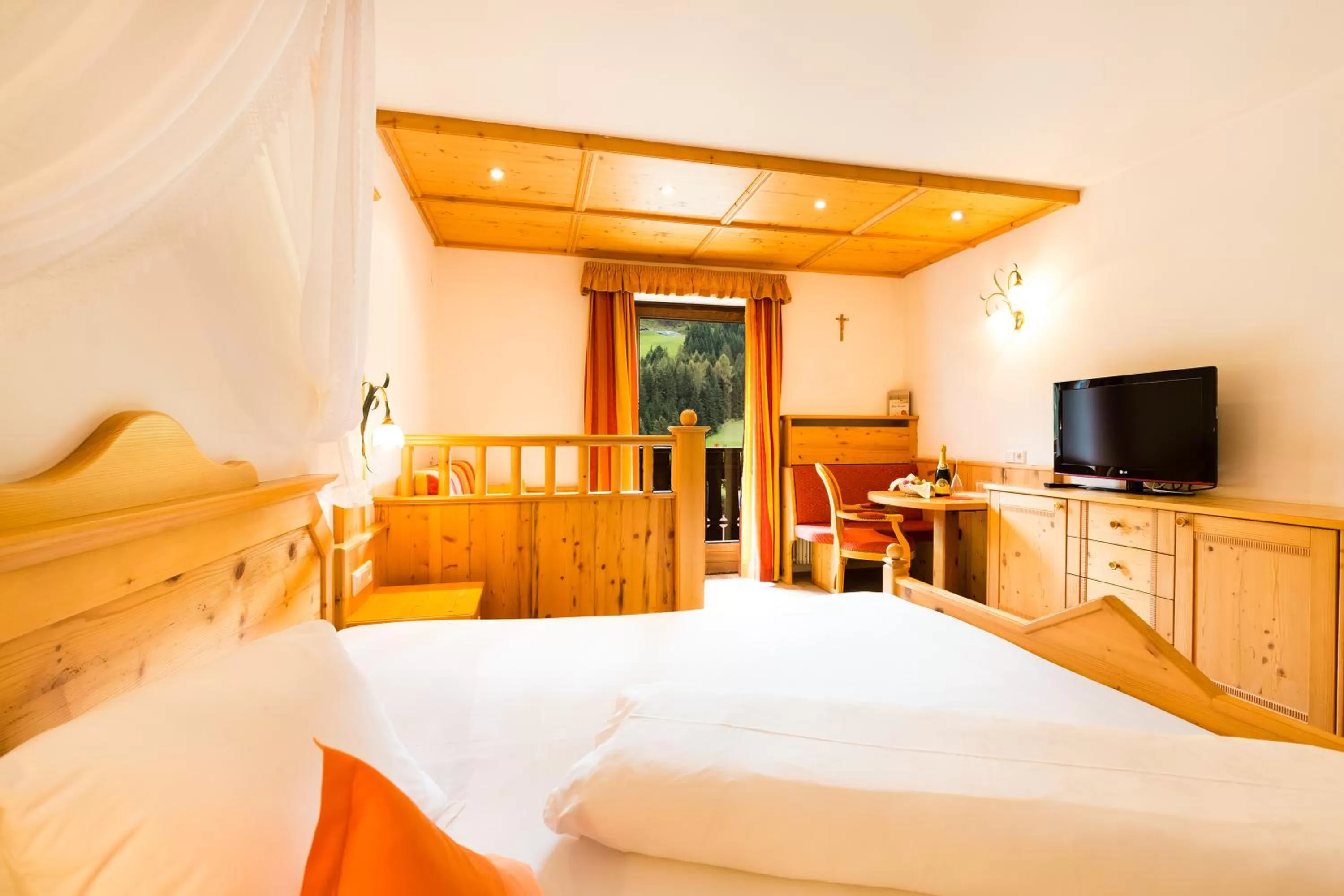 Double Room with Balcony in Berghotel