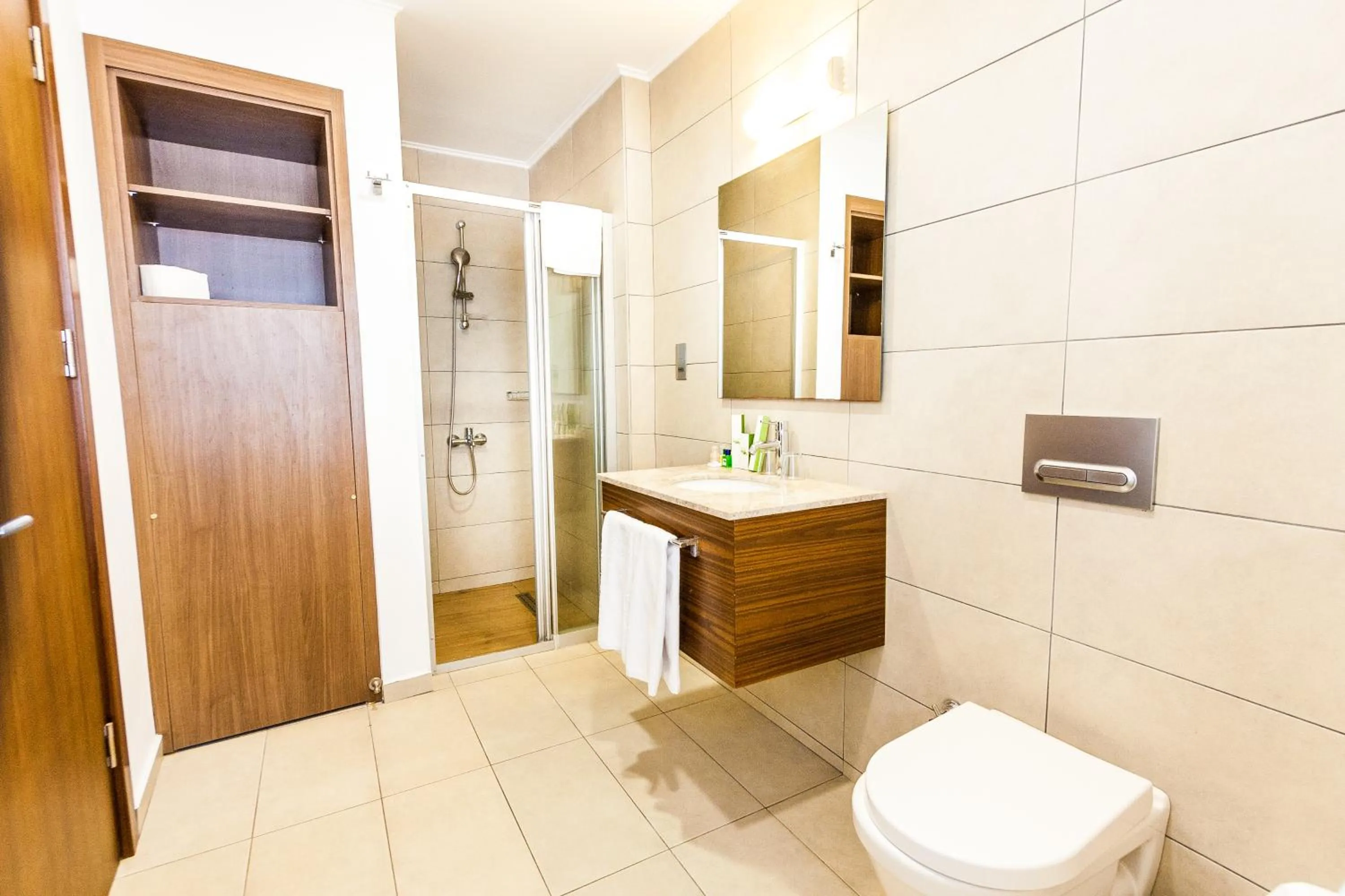 Bathroom in Port View Hotel