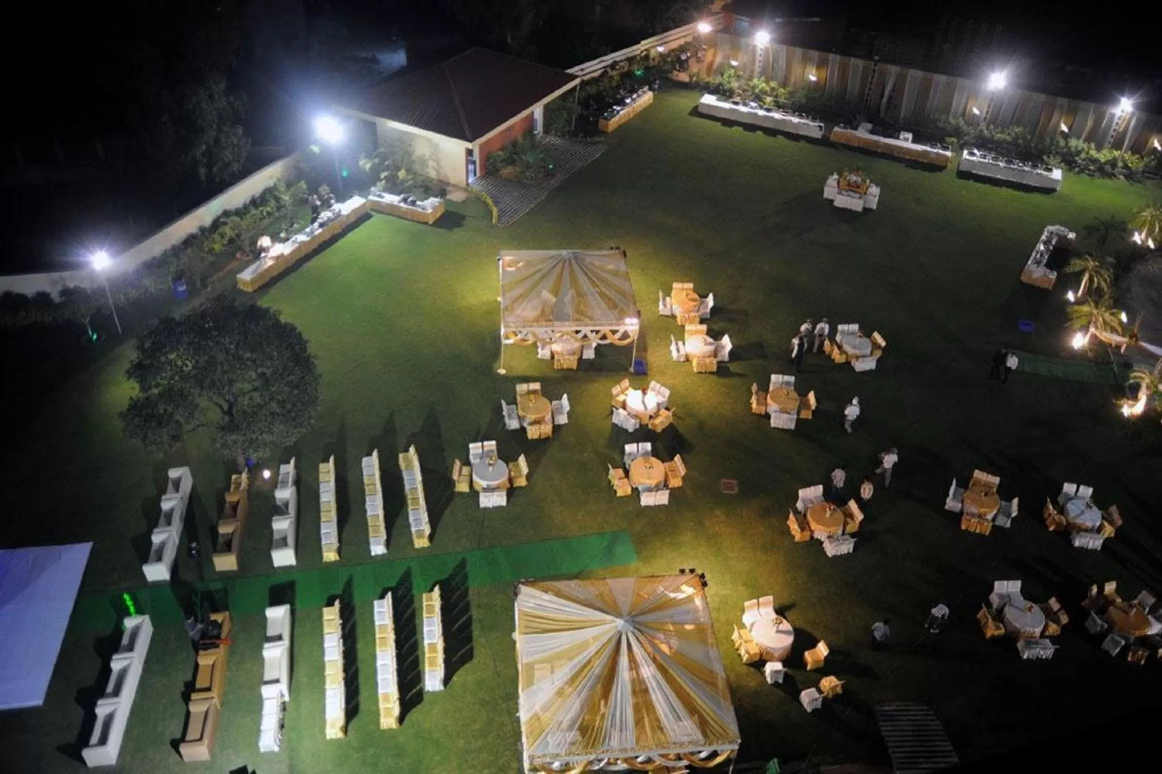 Garden in Best Western Maryland