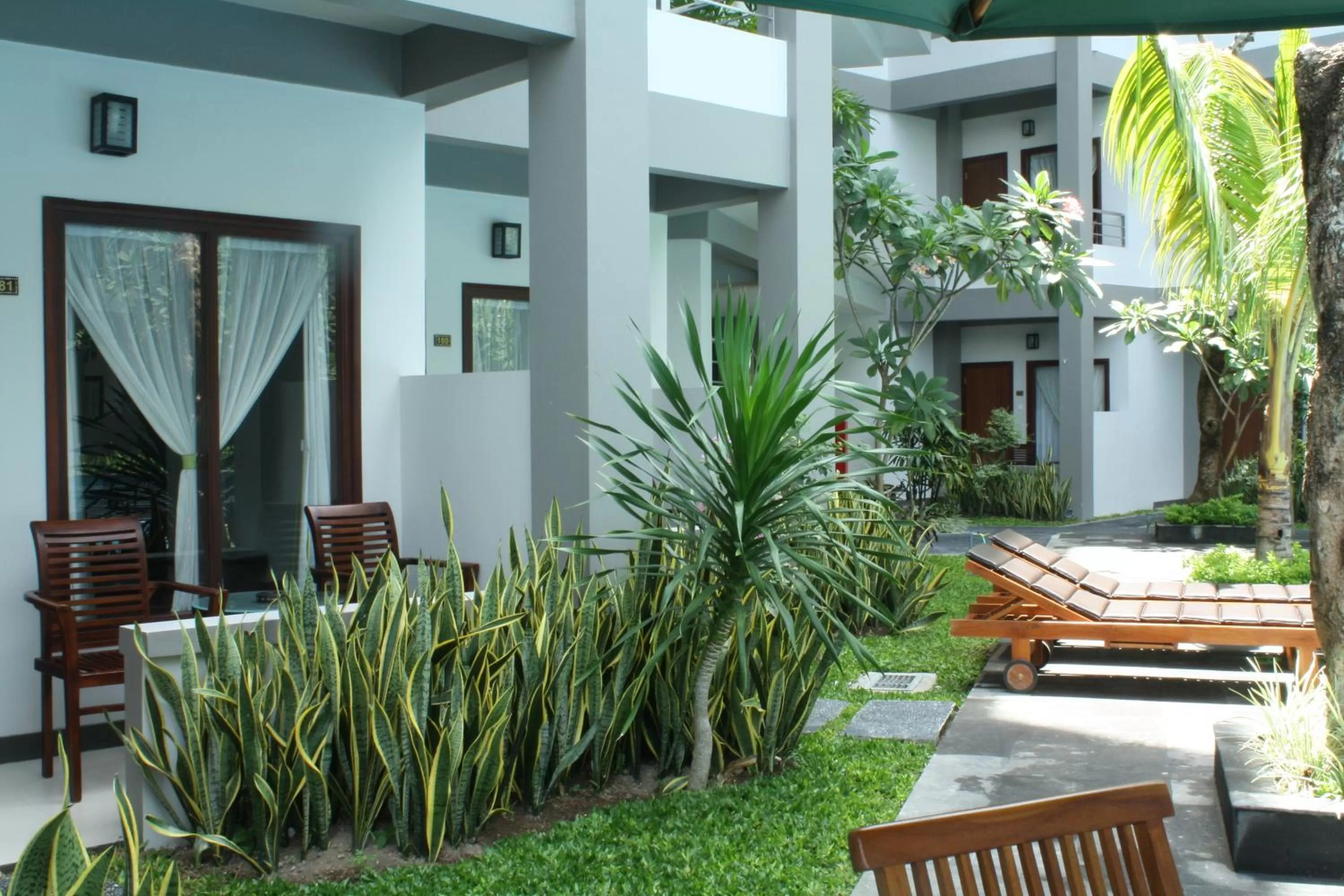 Facade/entrance in Lombok Garden Hotel