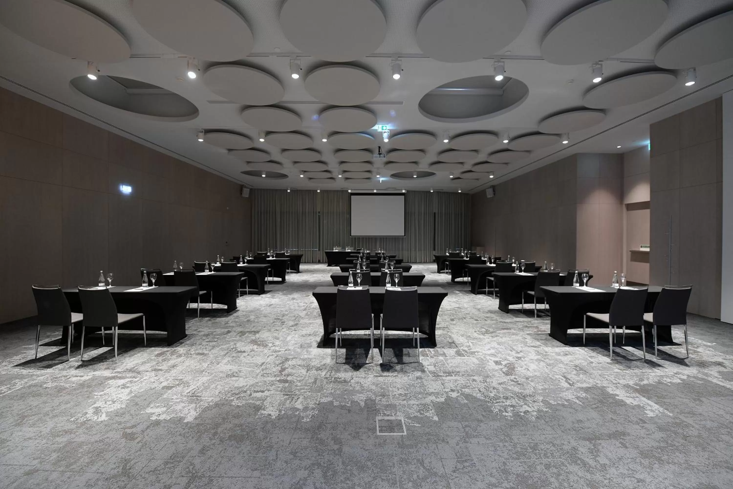 Meeting/conference room in Eurostars Universal Lisboa