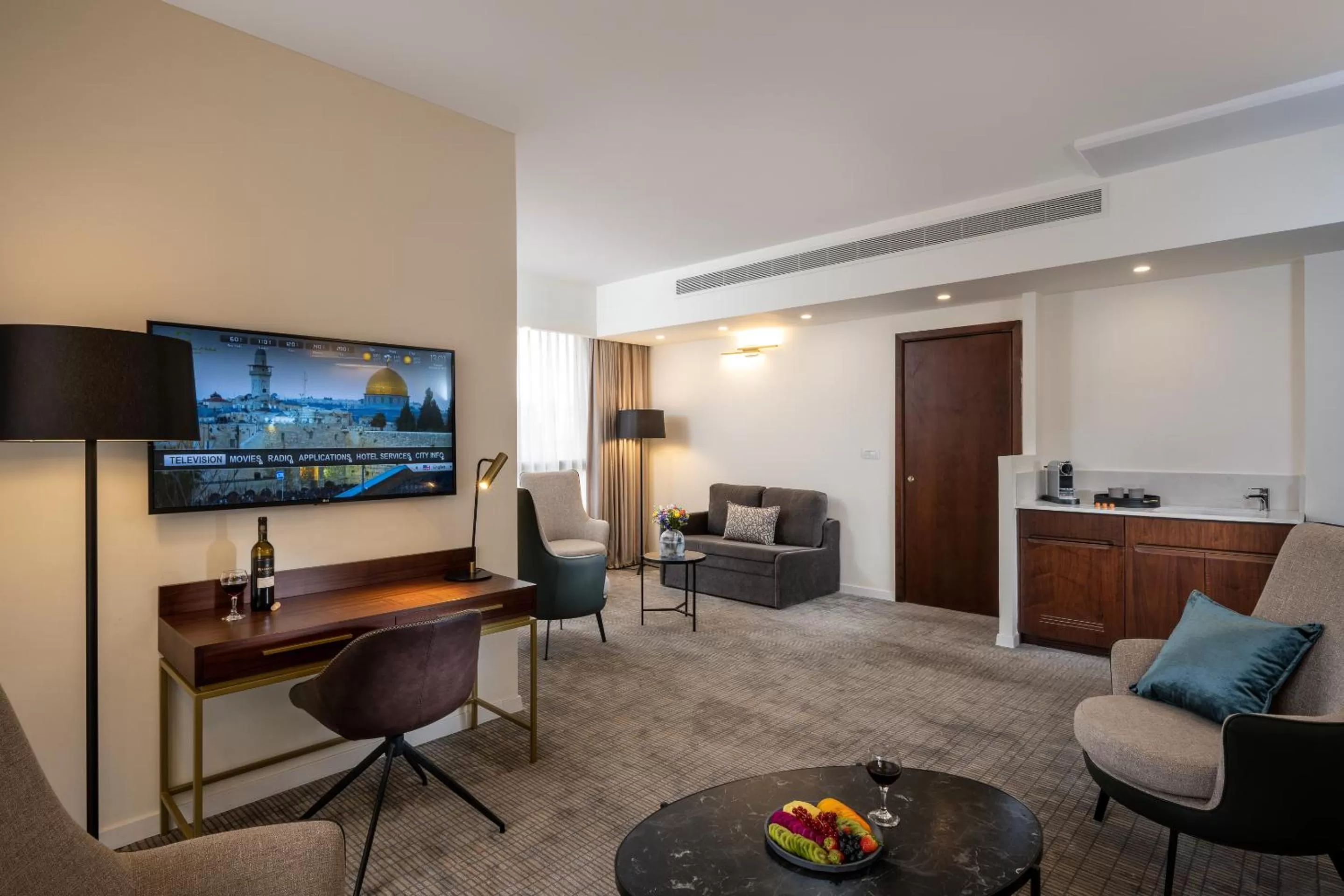 Living room in Olive Tree Hotel