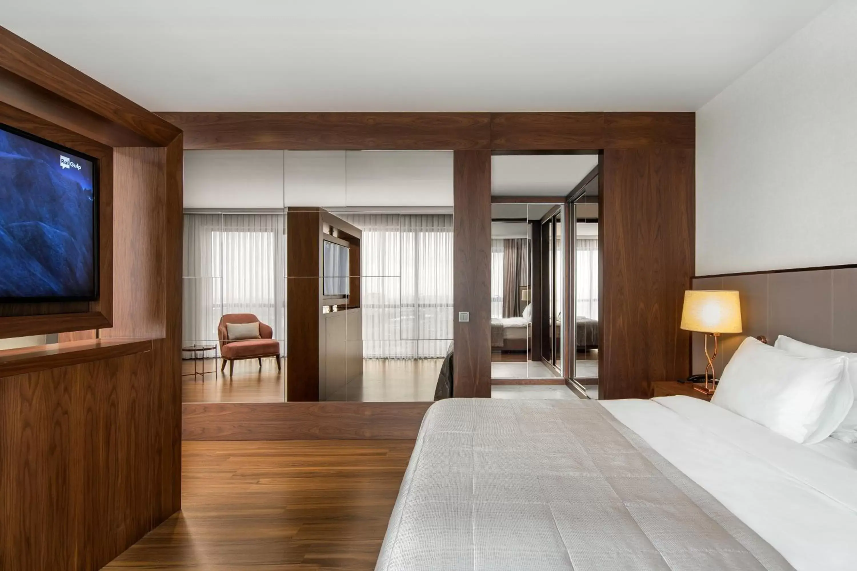 Junior Suite with Golden Horn View in Lionel Hotel Istanbul Junior Suite with Golden Horn View in Lionel Hotel Istanbul