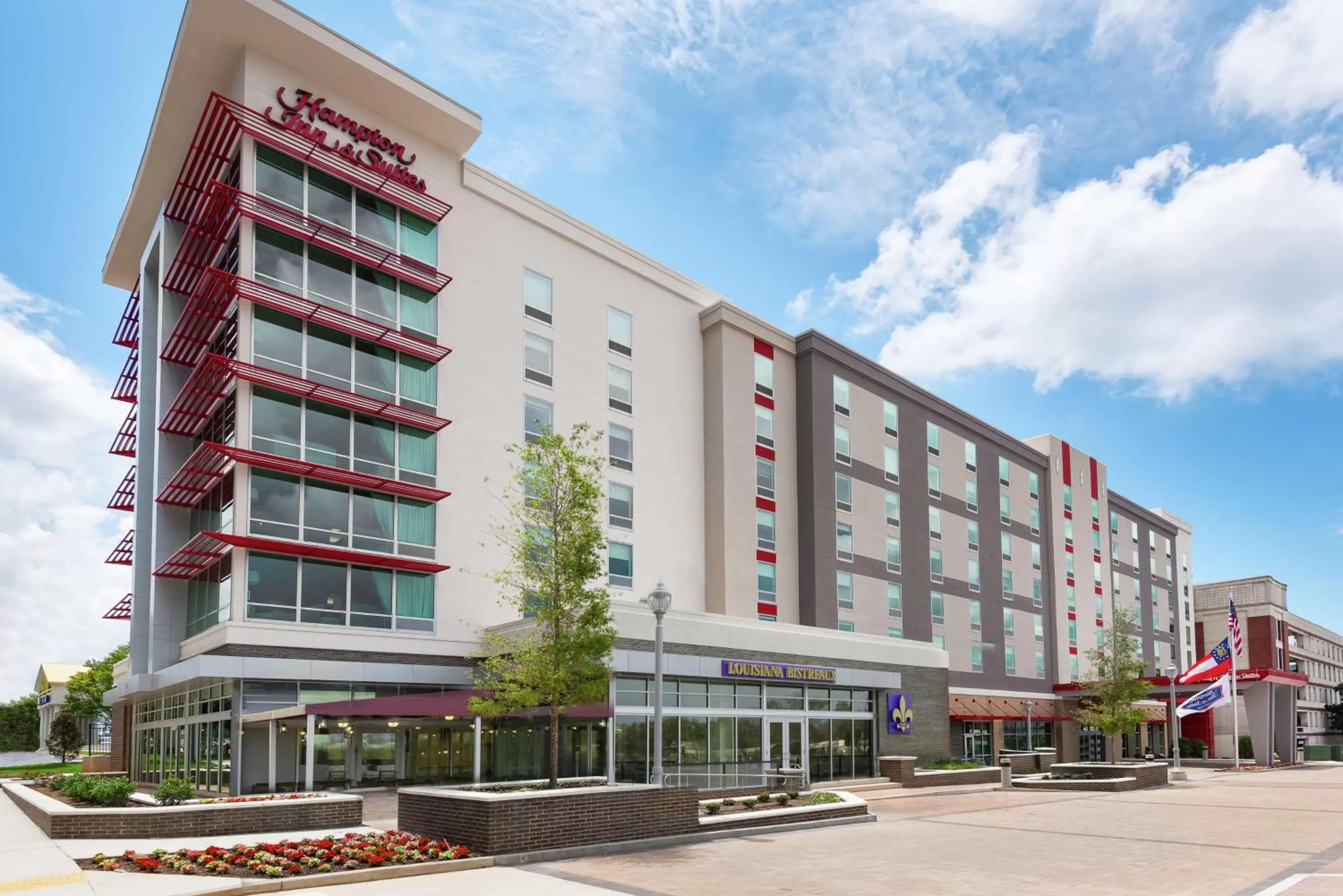 Property building in Hampton Inn & Suites Atlanta Buckhead Place