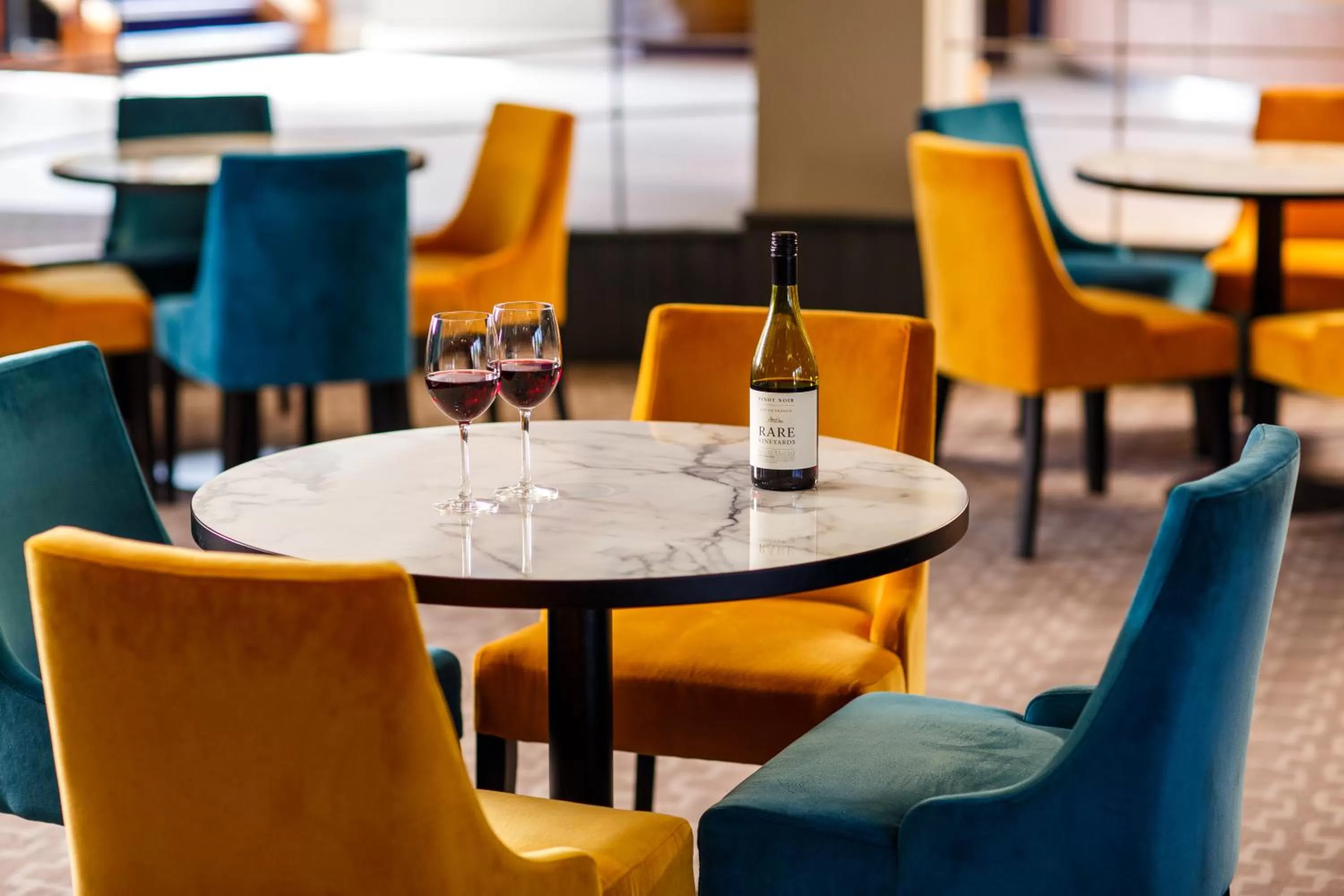 Lounge or bar in Mercure Bolton Georgian House Hotel