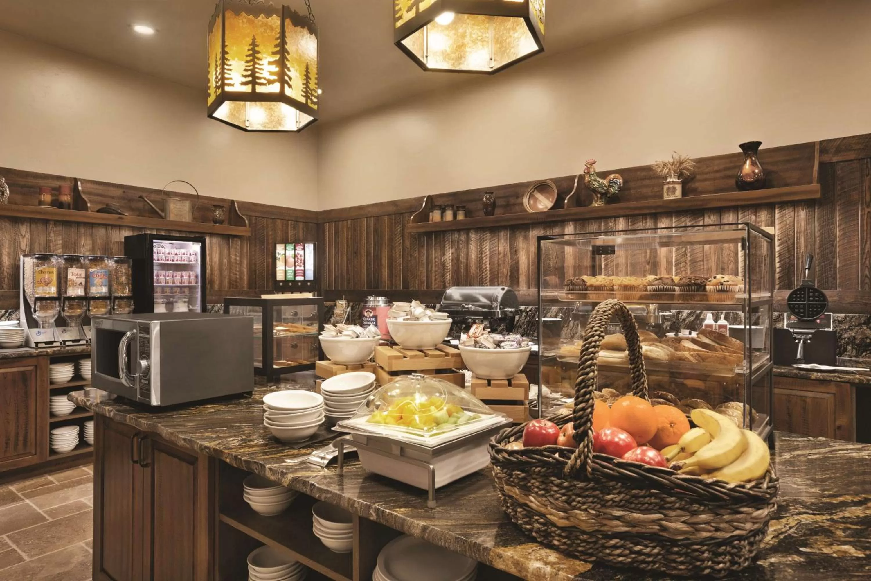 Restaurant/places to eat in Glacier International Lodge