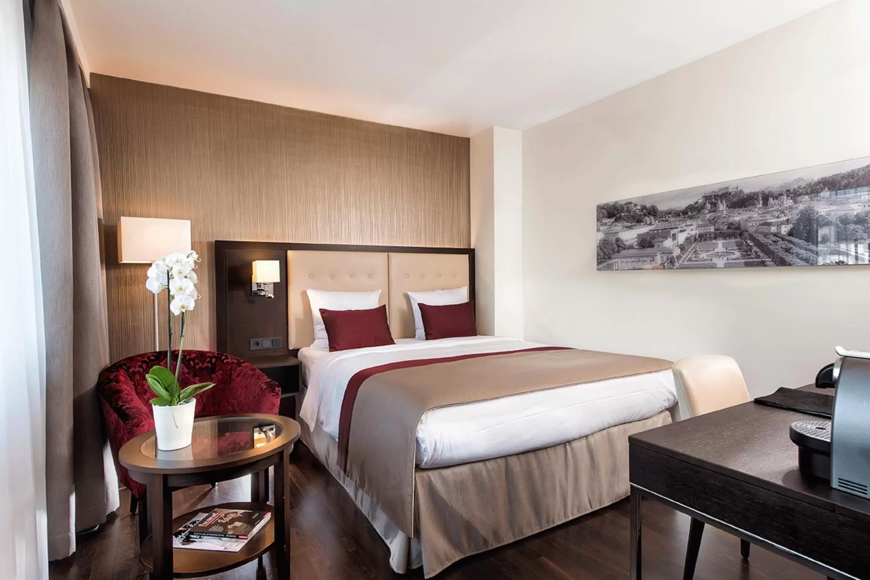 Executive Double Room in Wyndham Grand Salzburg Conference Centre Executive Double Room in Wyndham Grand Salzburg Conference Centre