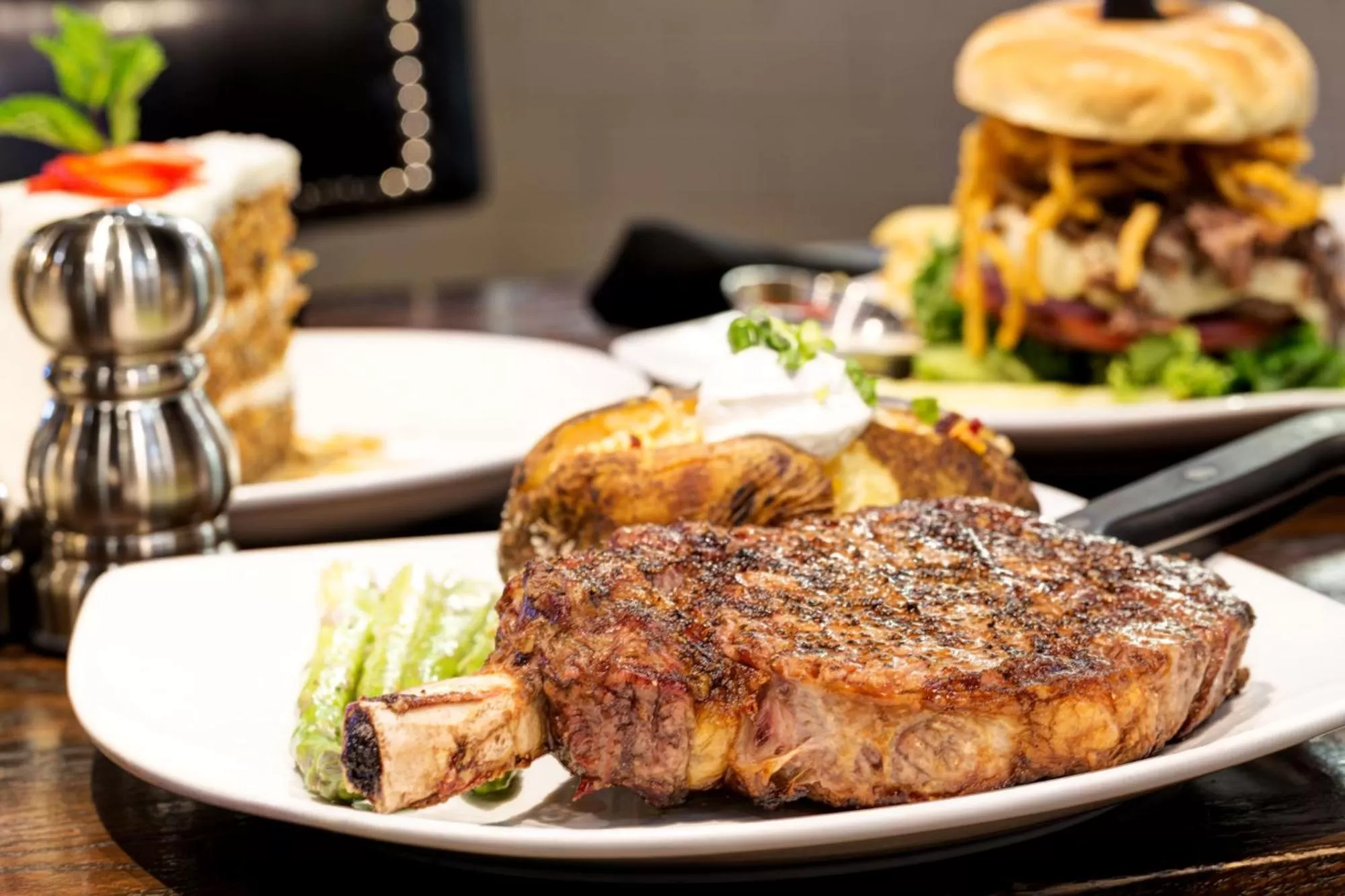 Food in El Rancho Hotel