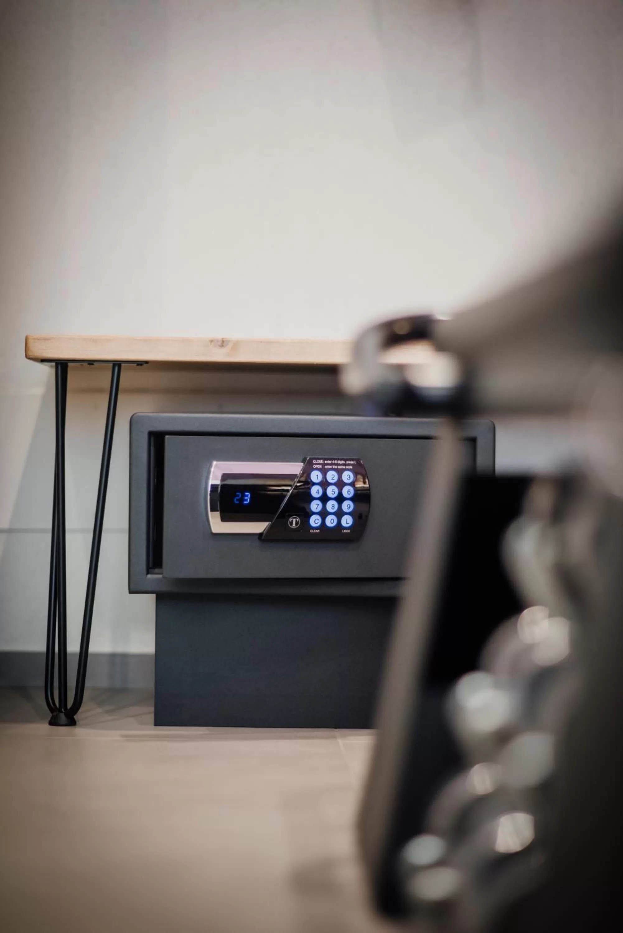 safe in B&B SMARTFIT HOUSE - Room & Relax in Pescara