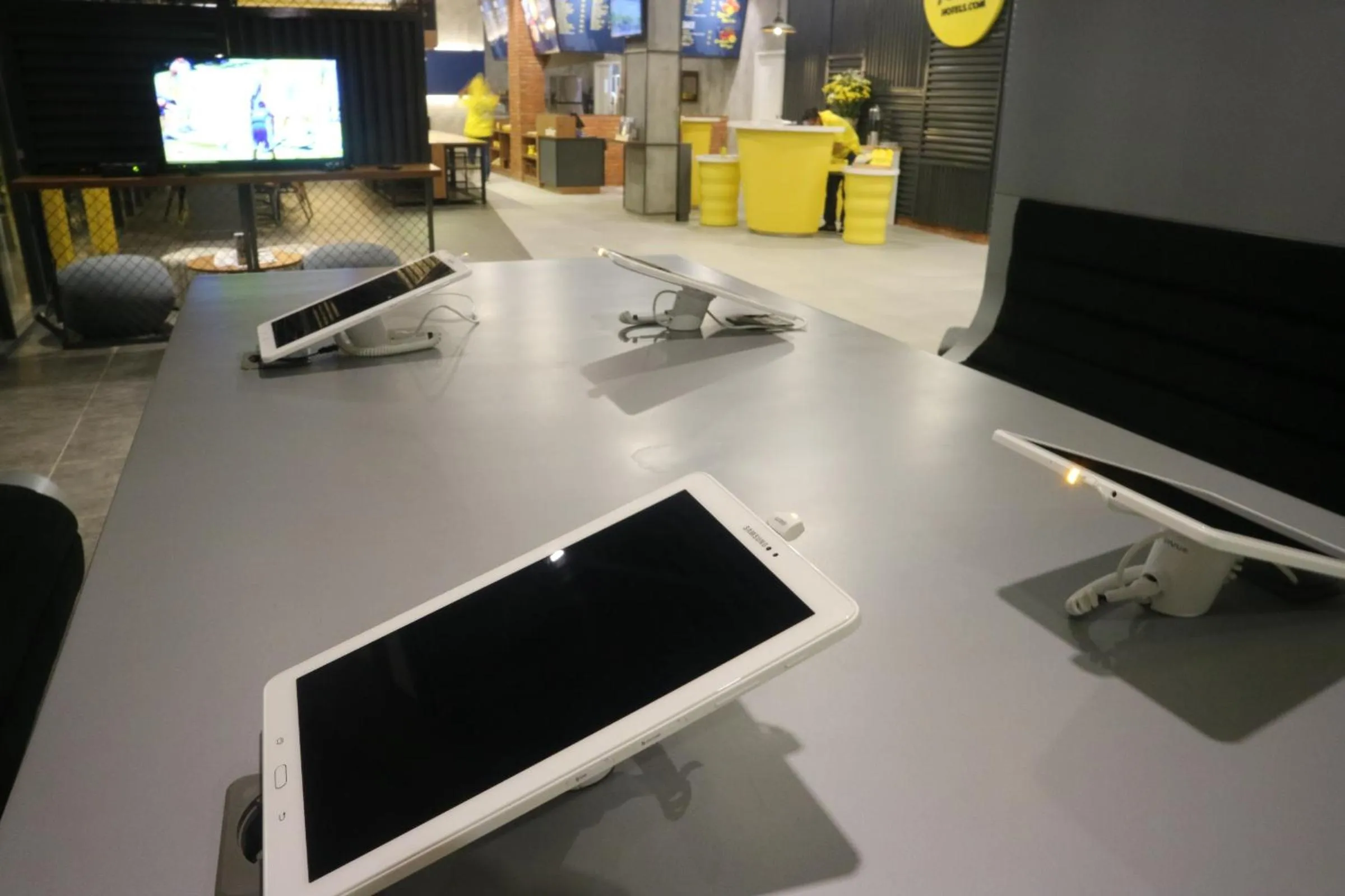 Area and facilities in Yello Hotel Manggarai