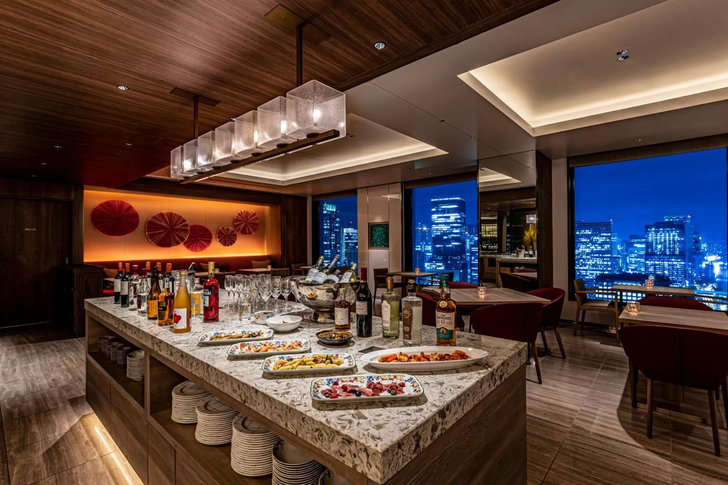 Lounge or bar in The Royal Park Hotel Iconic Osaka Midosuji