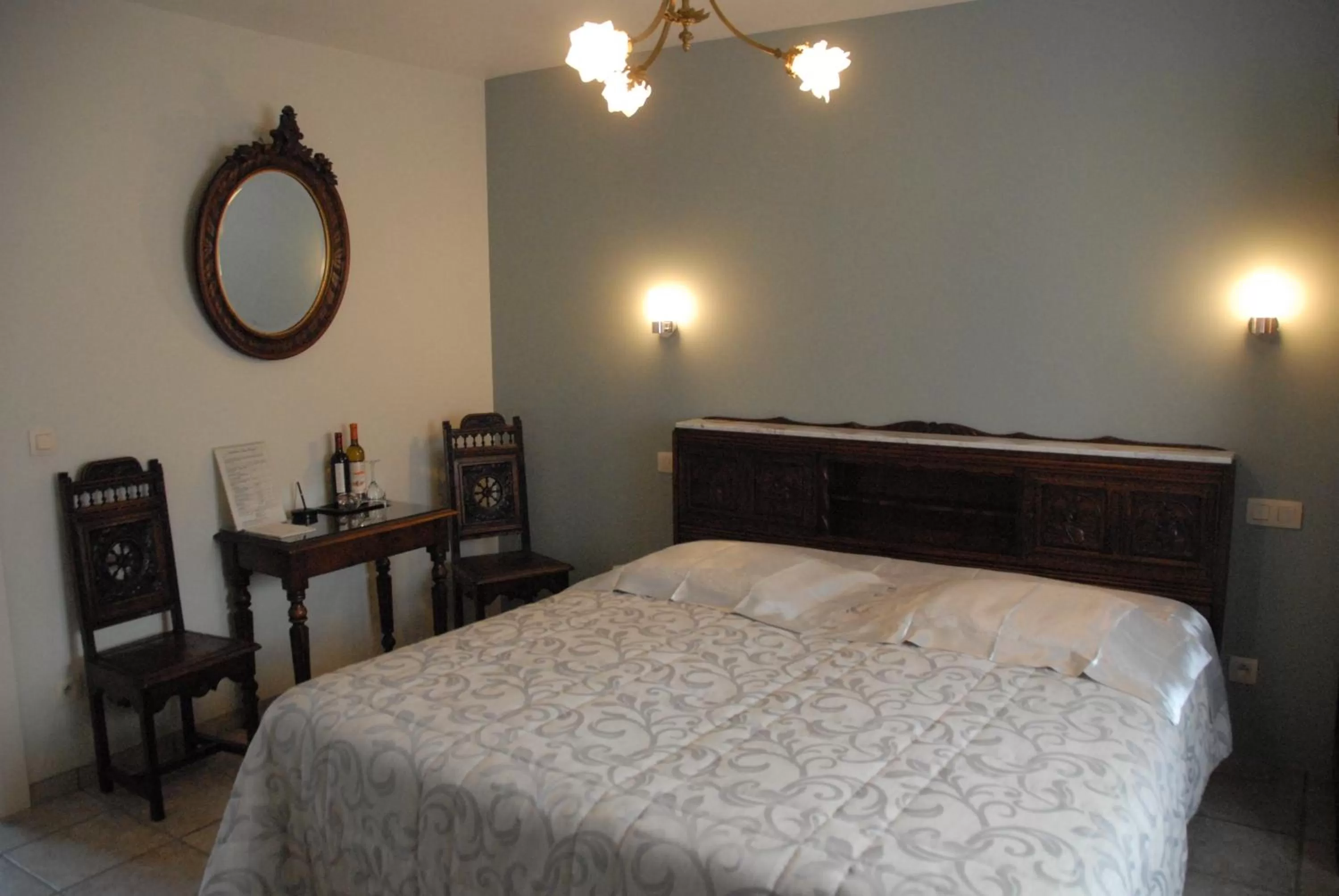 Bed in B&B Casa Roman & Vakantiewoning voor 1 pers tot max 32 personen