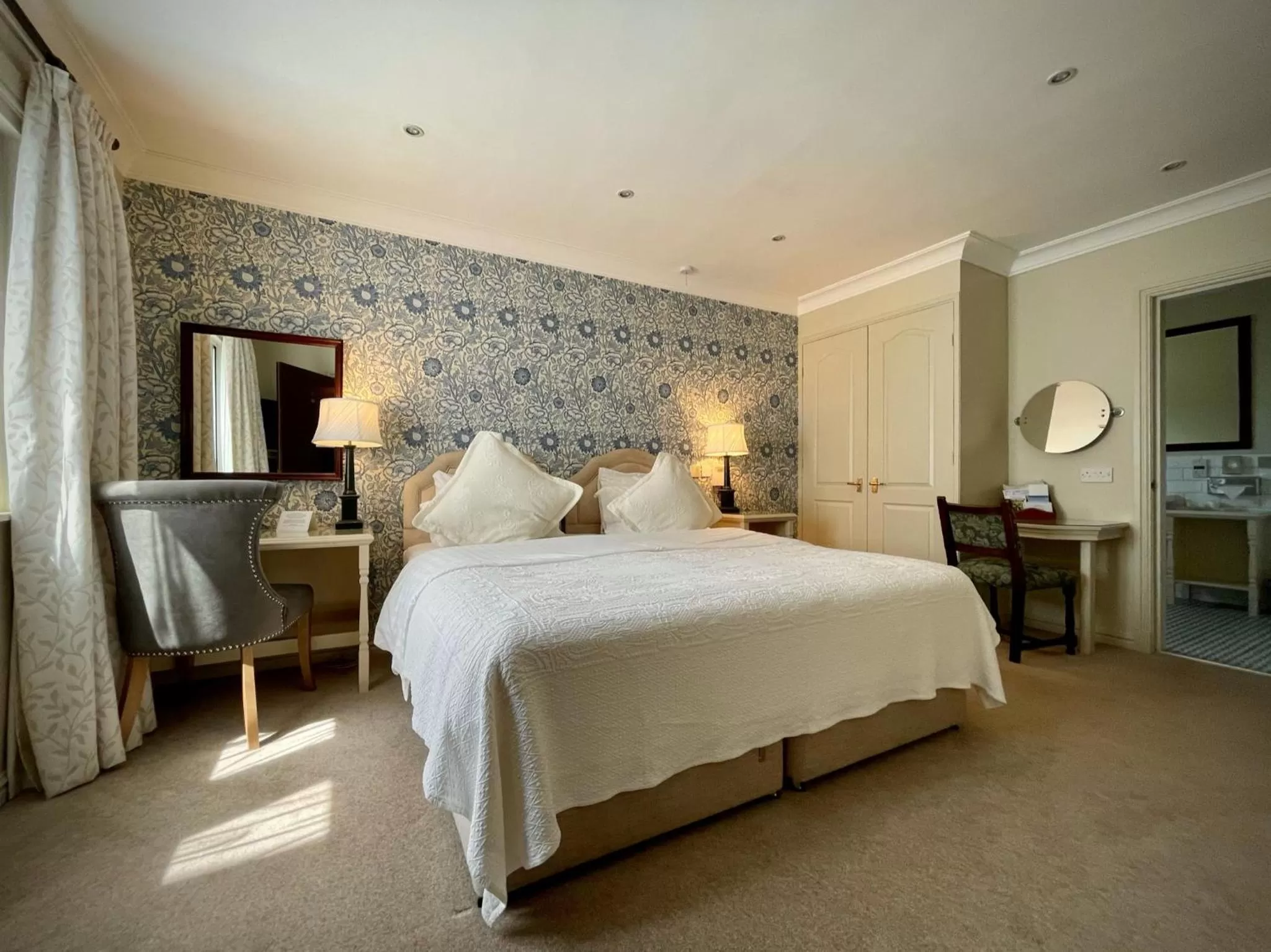 Bedroom, Bed in Holdsworth House Hotel