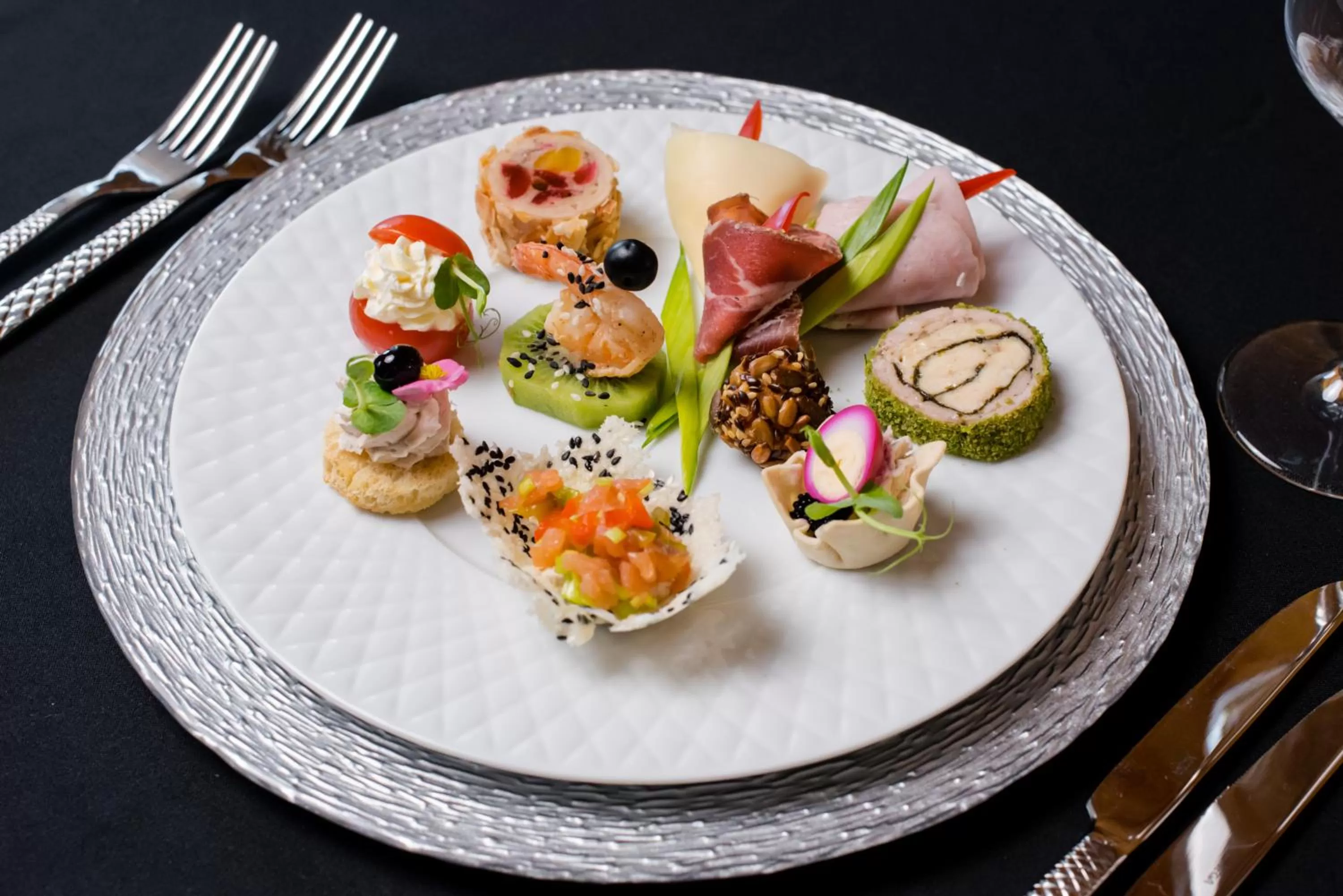 Restaurant/places to eat in Hotel Oxford By TimHotels