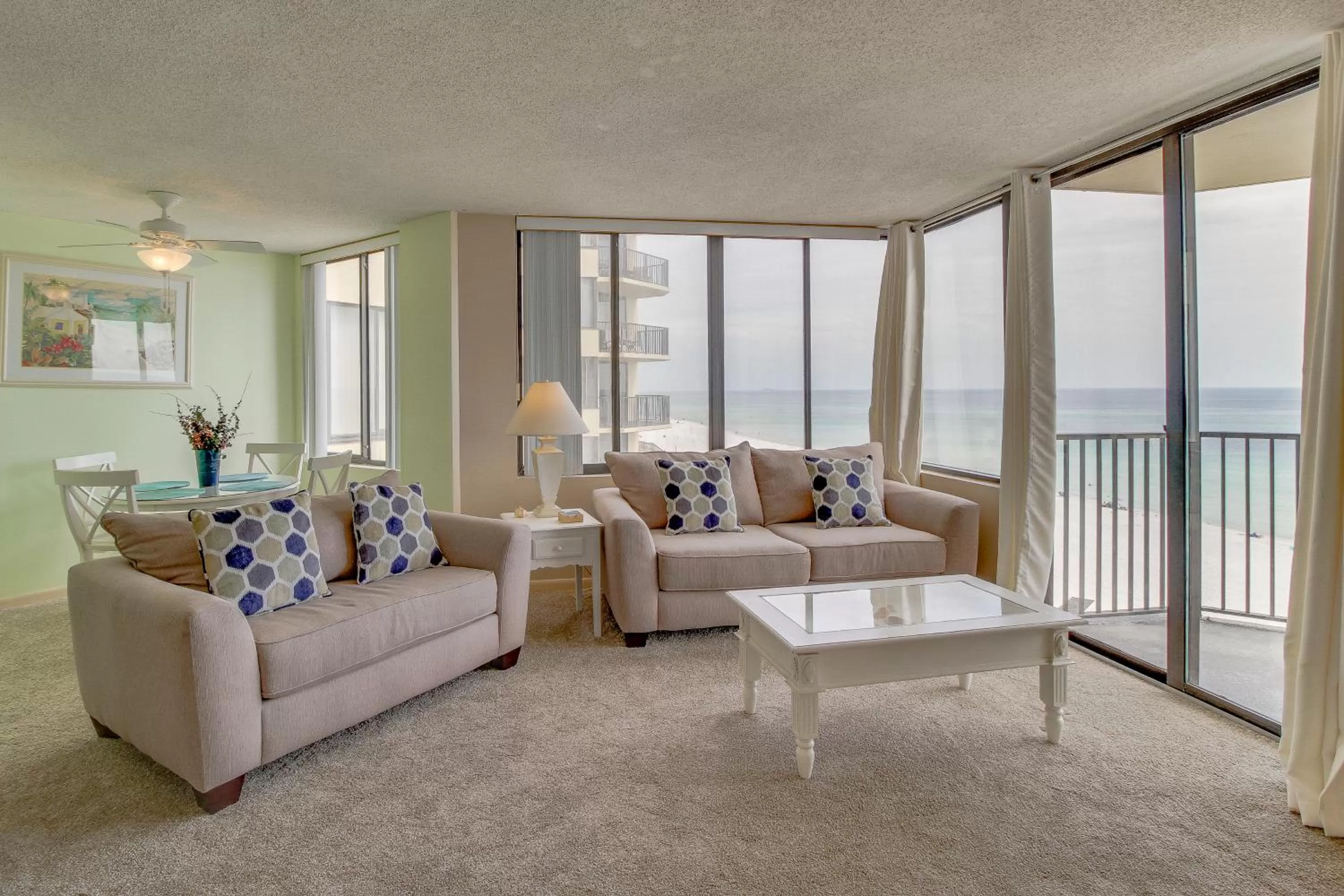 Seating Area in Sunbird #608E