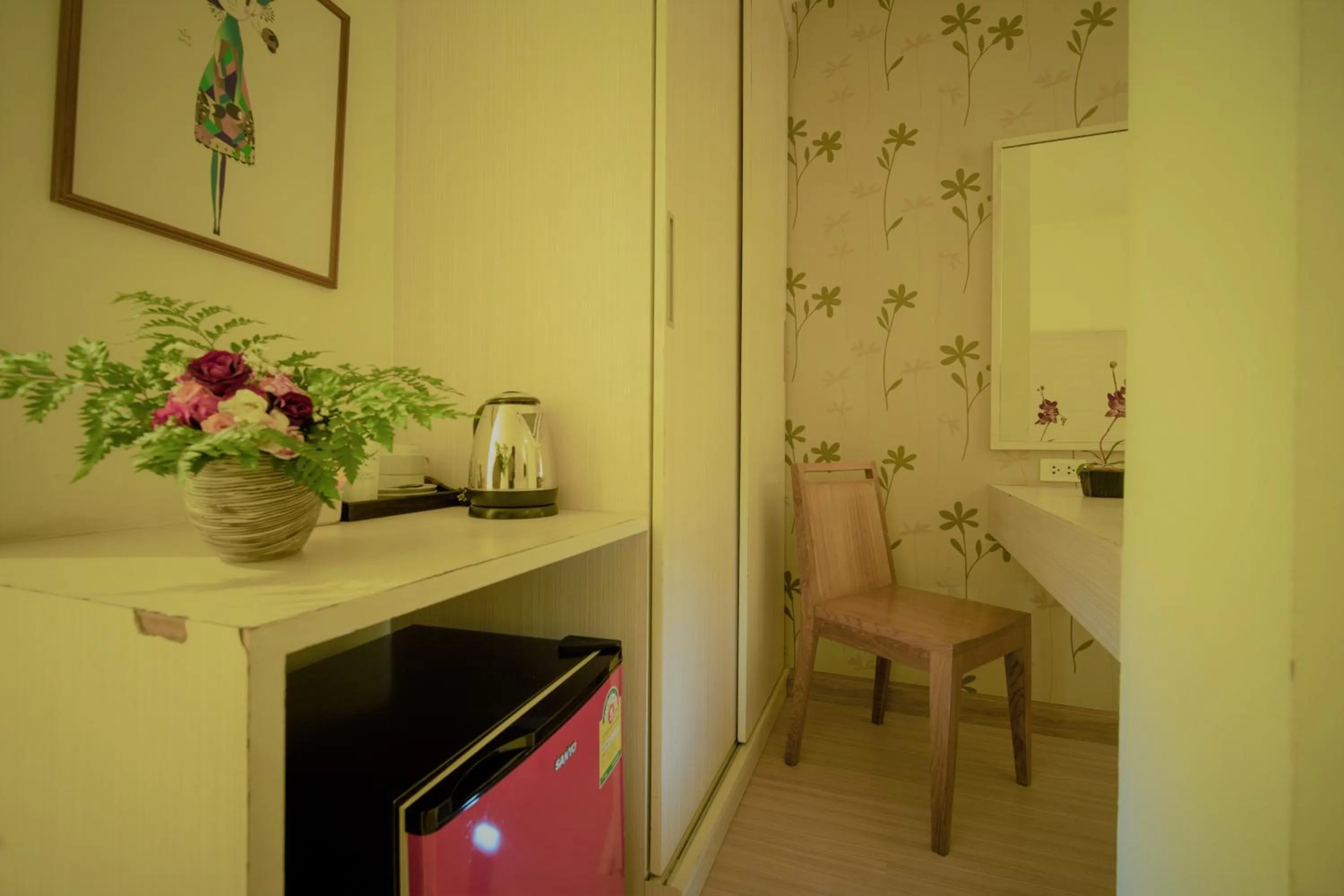 Deluxe Twin With Balcony- Building 2 in Villa Cha-Cha Khaosan Rambuttri