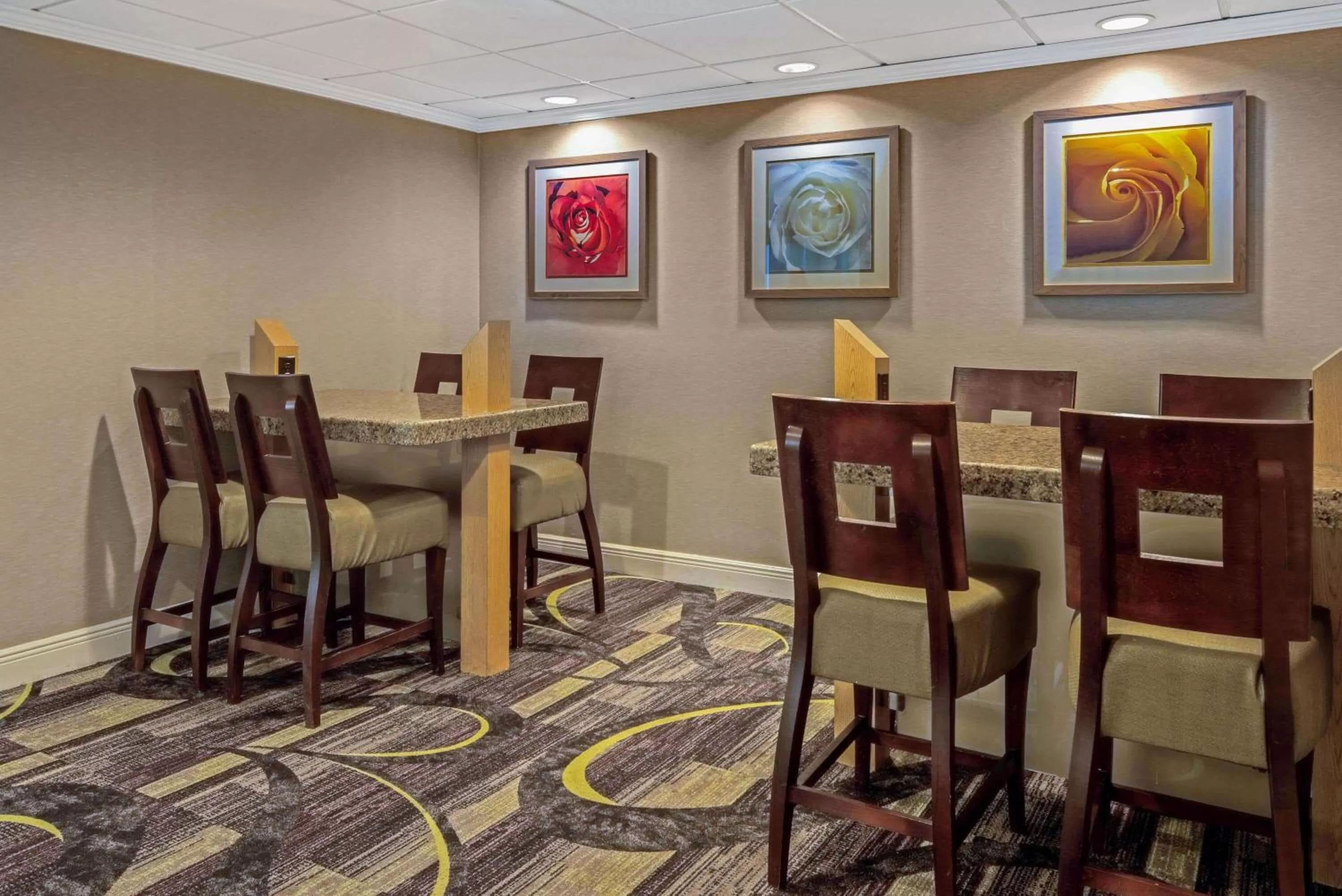 Restaurant/places to eat in La Quinta by Wyndham Naples East (I-75)