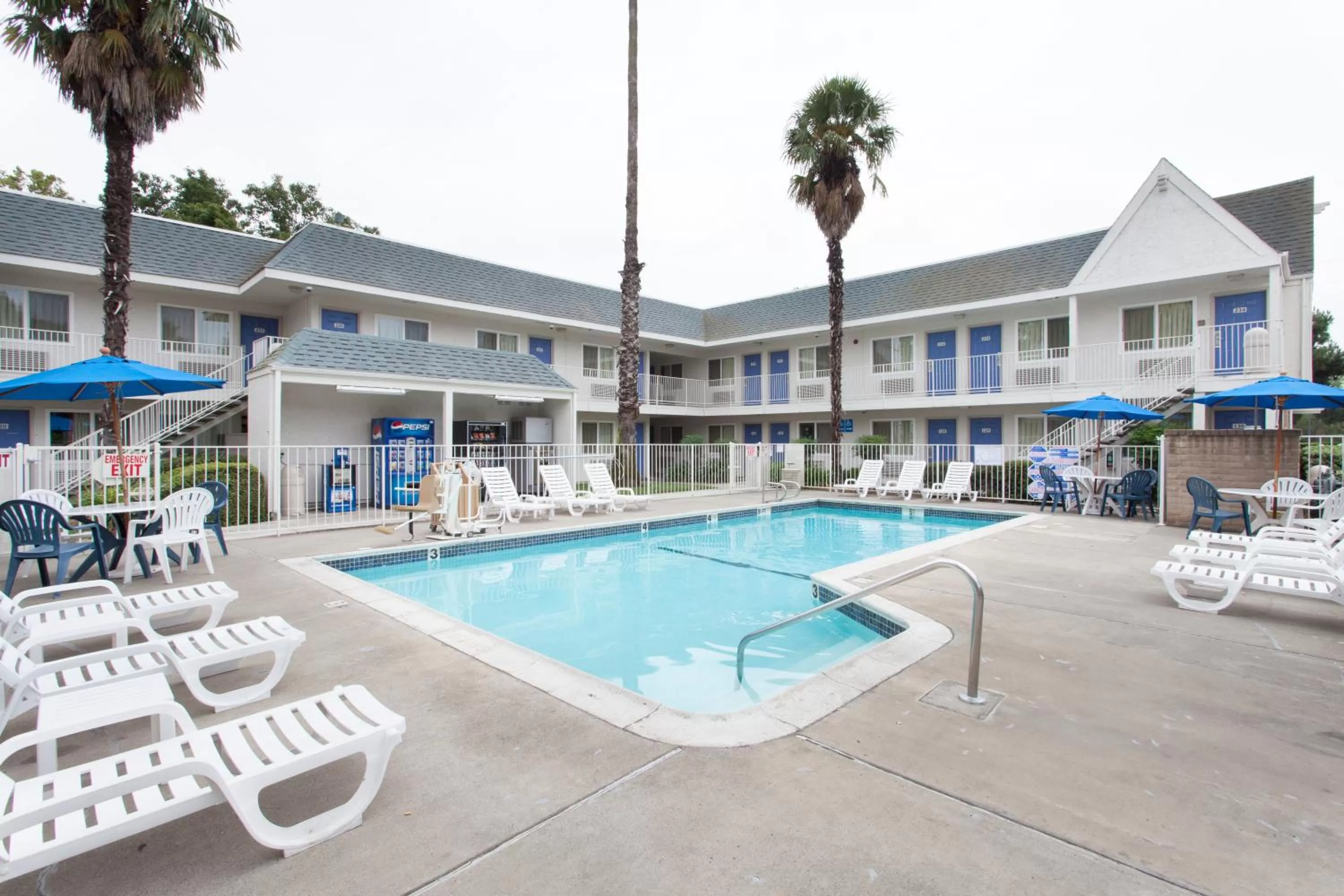 Swimming pool in Motel 6-Sacramento, CA - Central