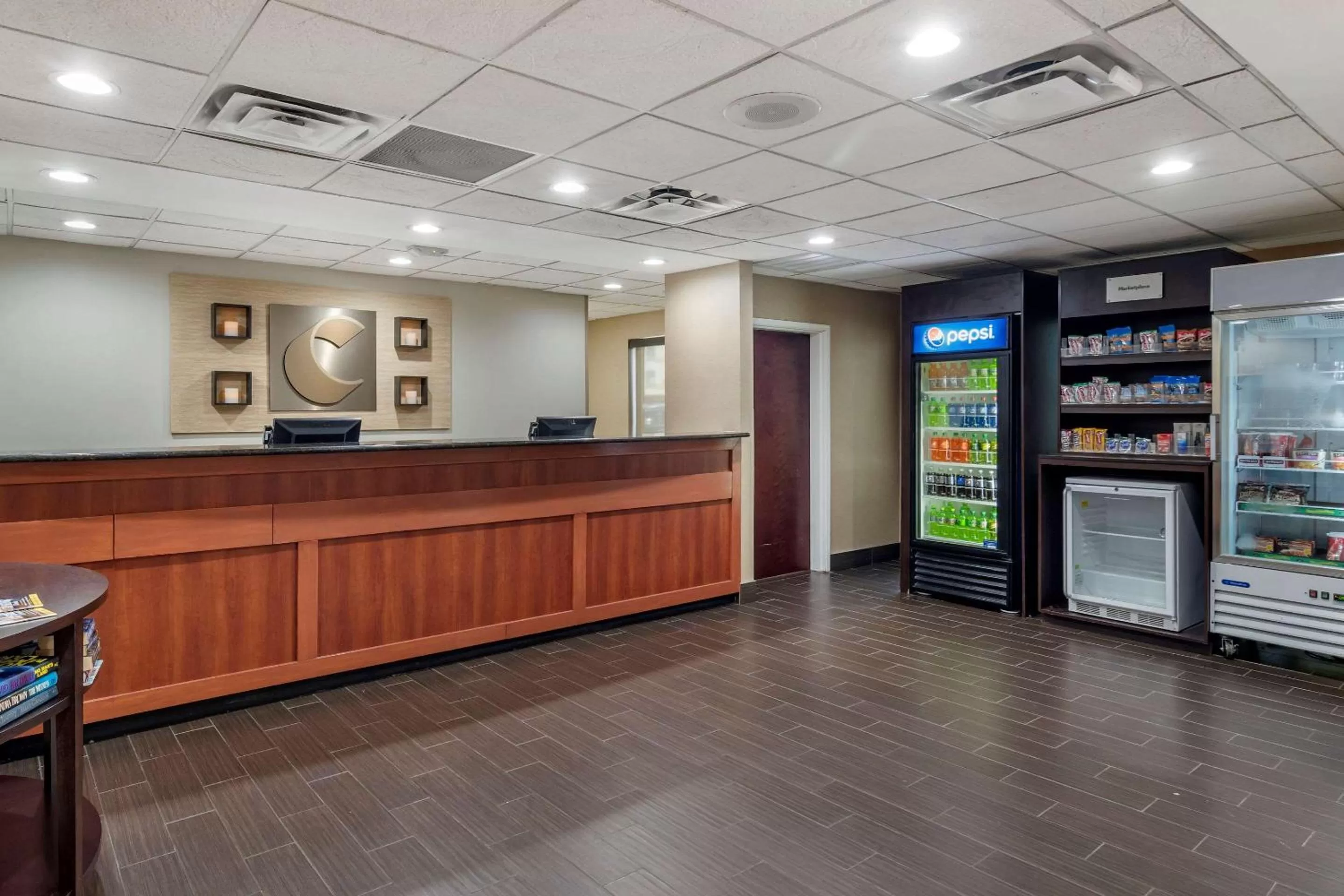 Lobby or reception in Comfort Suites Woodstock - Atlanta North