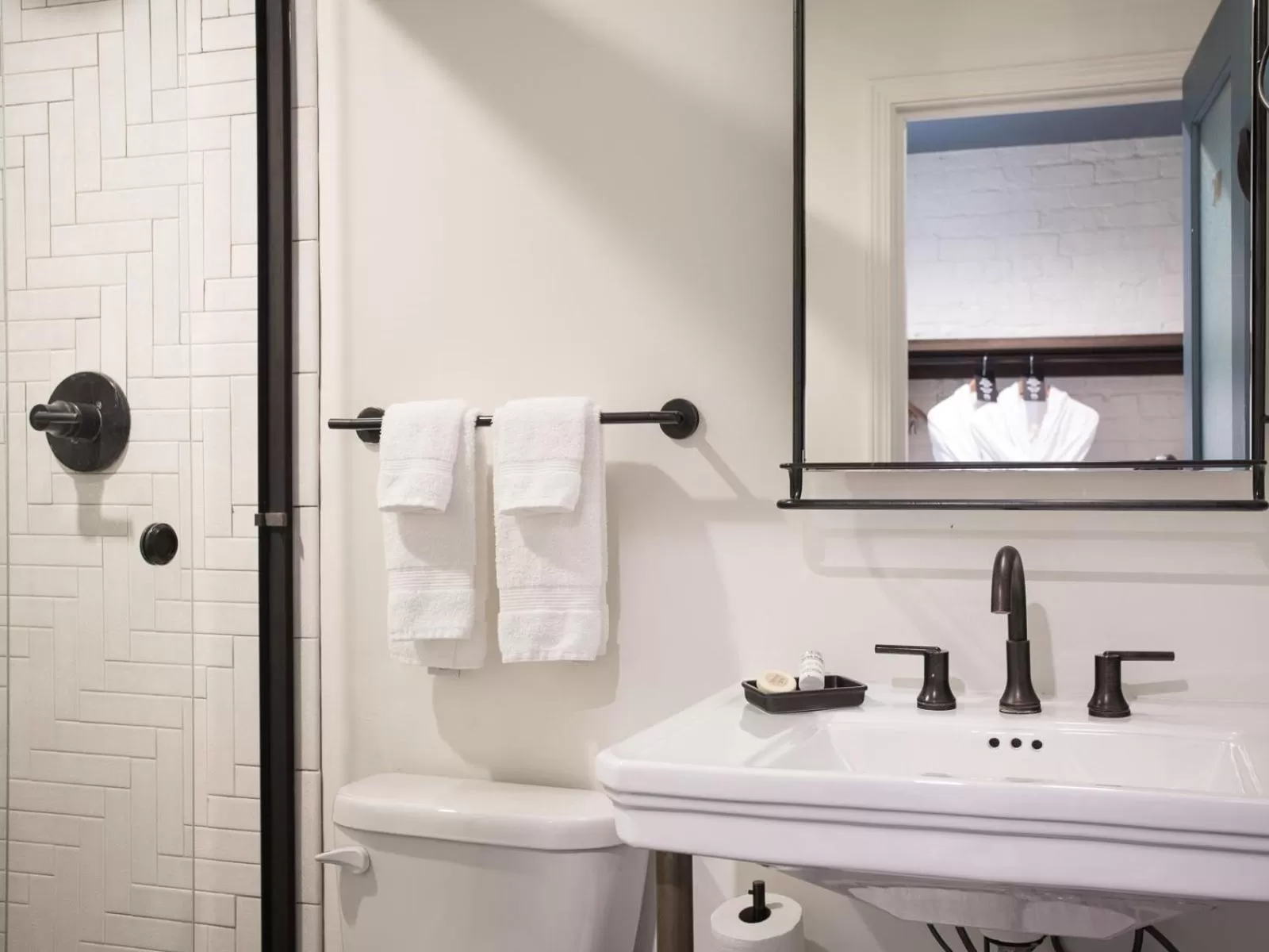Bathroom in The Old No. 77 Hotel & Chandlery